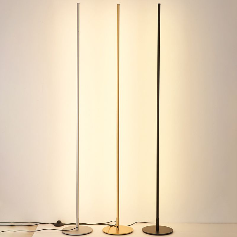 Ray Simple Linéaire LED Lampadaire Or Noir Métal Gel de Silice Salon Chambre