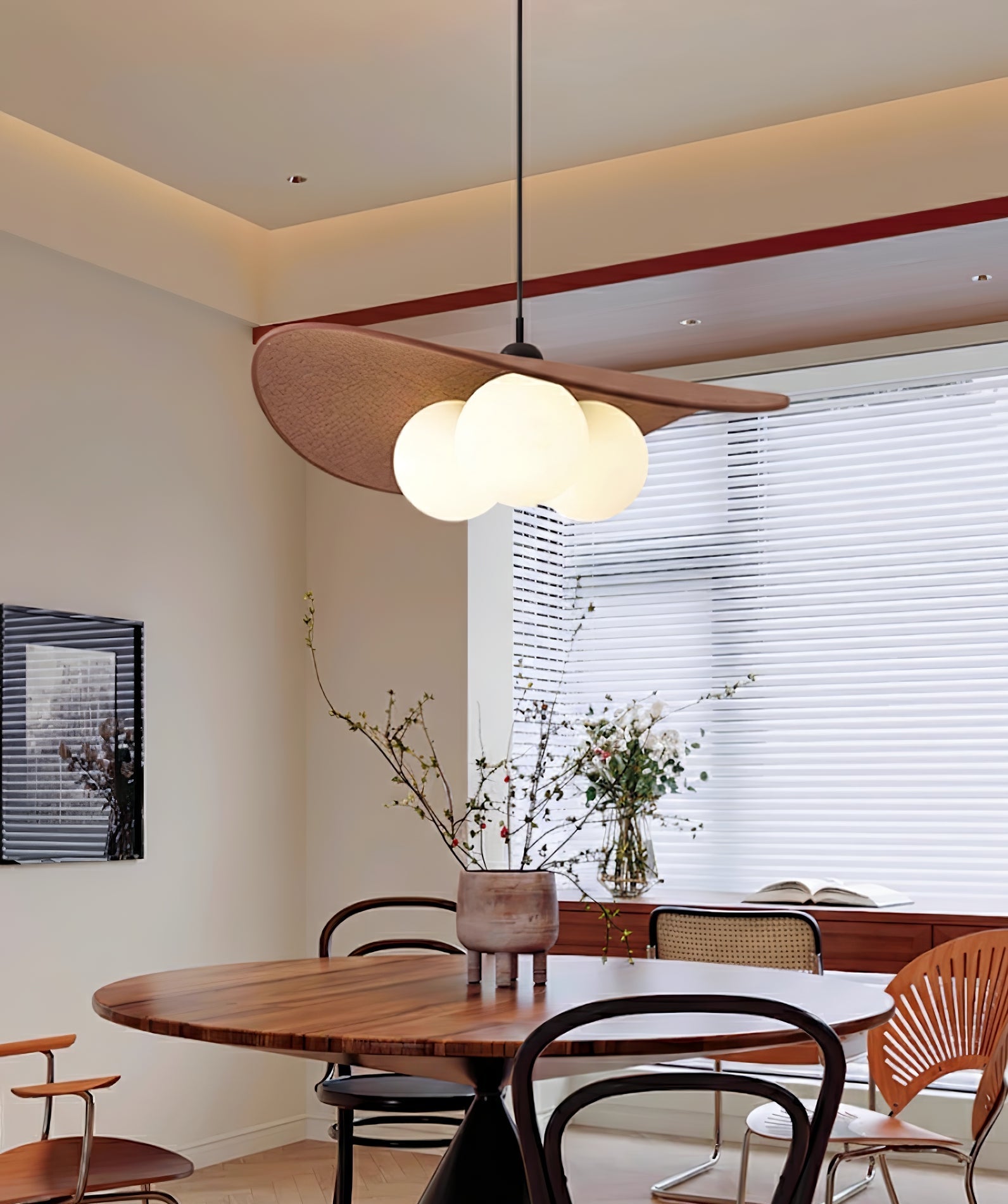 Brill Lustre Vintage Moderne Bloom Petals