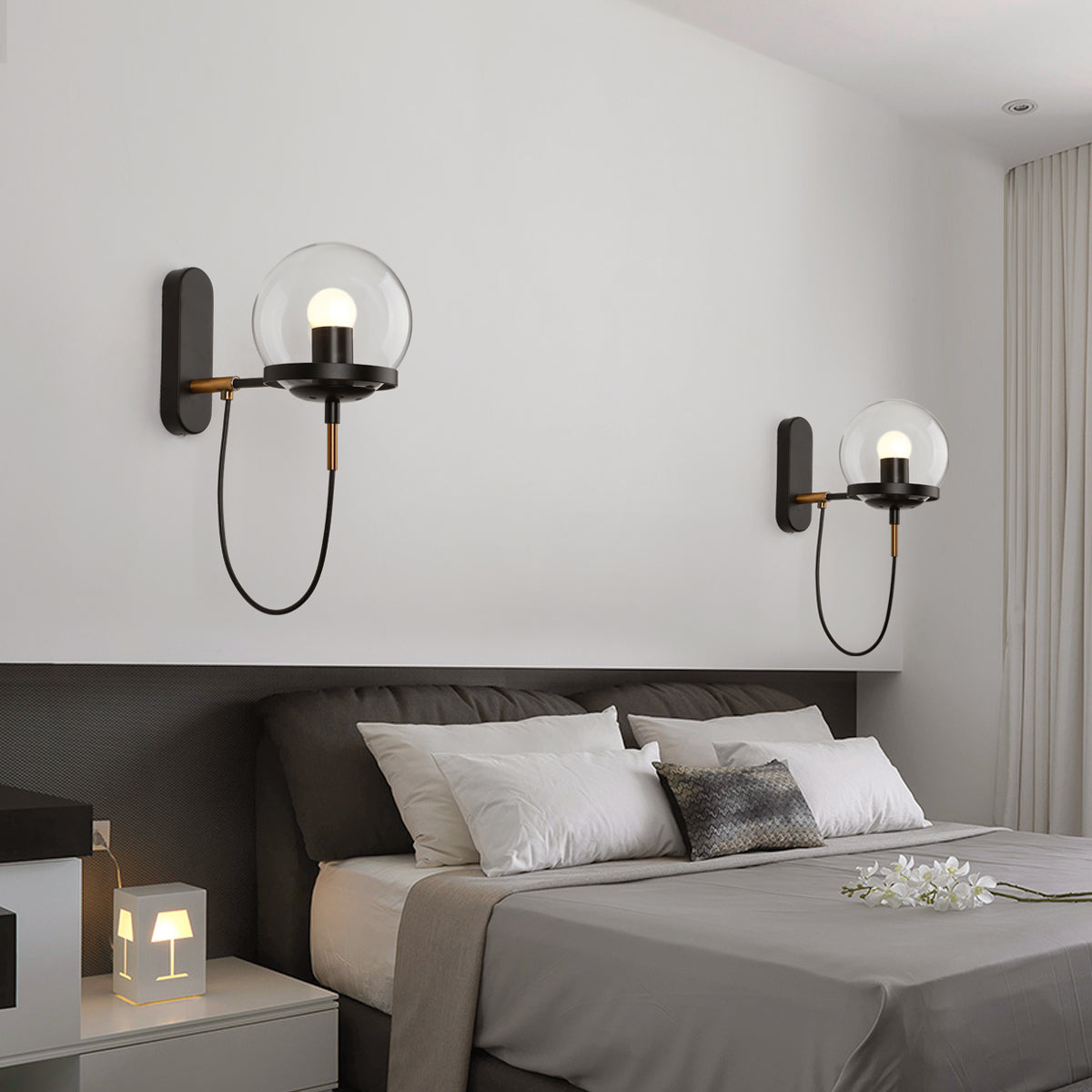 Silva Applique Murale à Ampoule LED Globe Rétro, Métal, Noir/Bronze, Salon