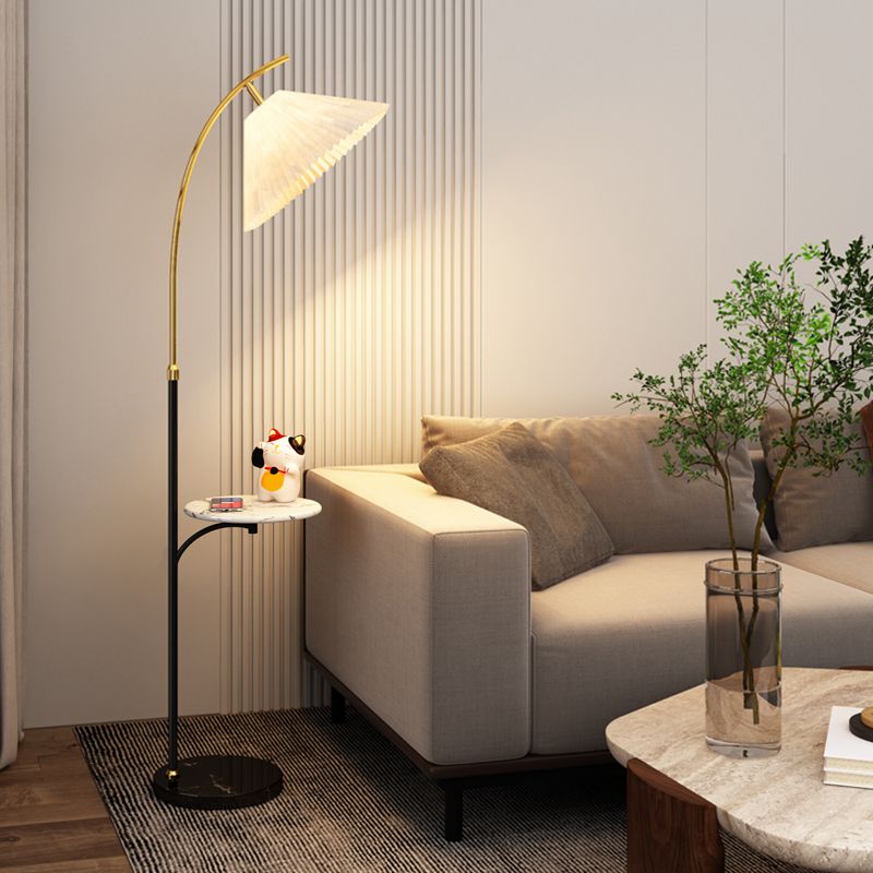 Muto Lampadaire Avec Table Parapluie Moderne LED Abat Jour Blanc Métal Tissu Chambre à Coucher/Salon