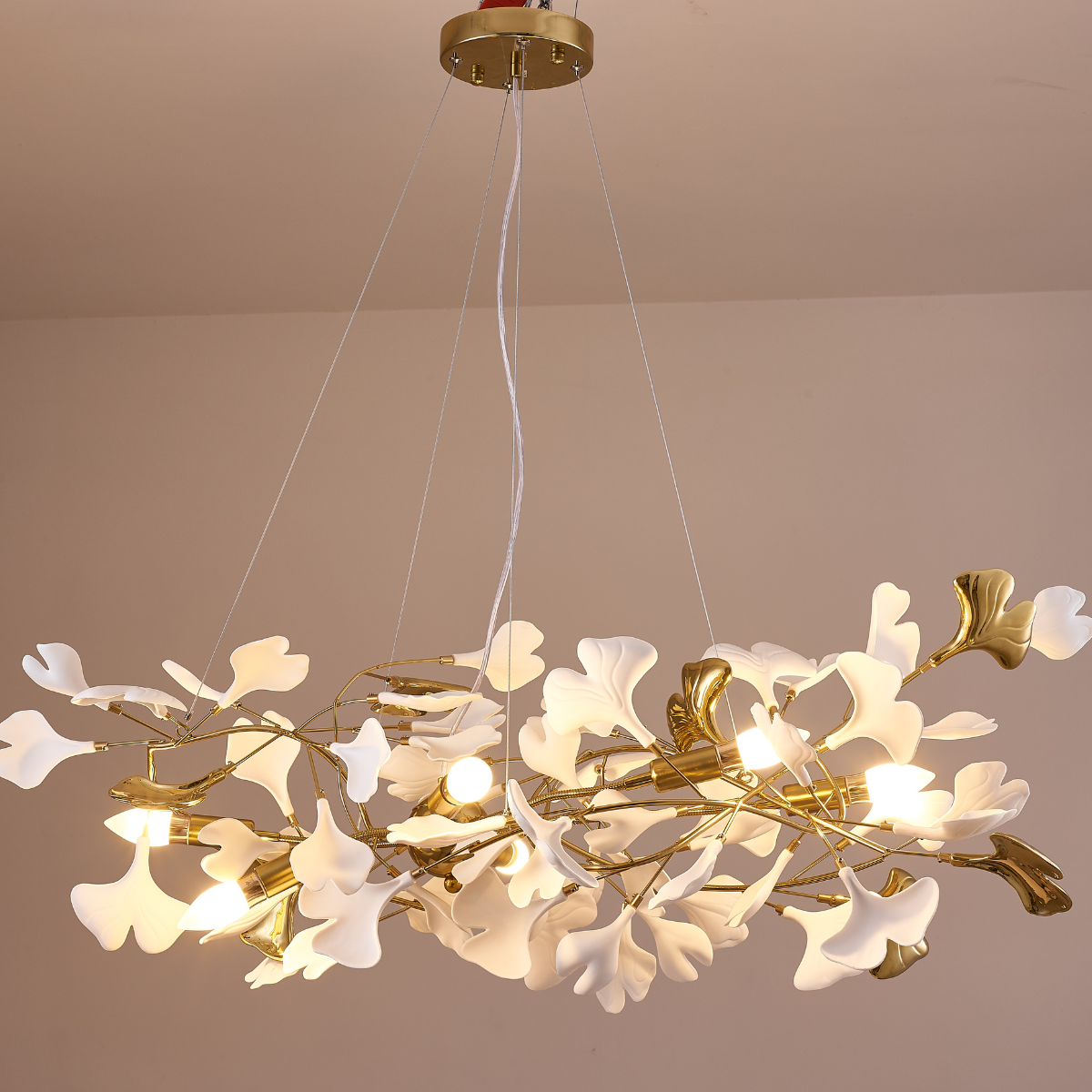 Olivia Lustre Suspension Feuille Artistic Design, Métal/Céramique, Blanc, Salon