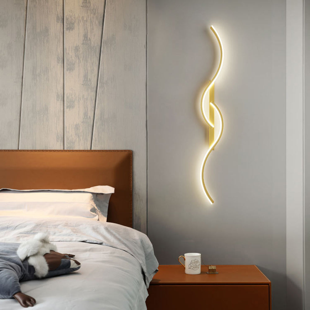 Arisha Applique Murale Vague Design Moderne Noir/Or Salon