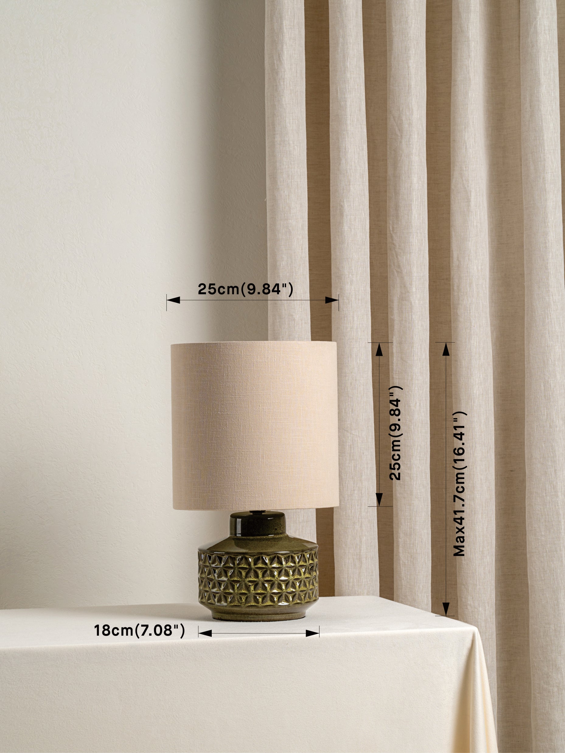 Filaree lampe de table courte en céramique émaillée verte