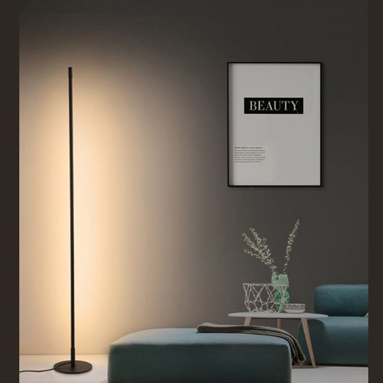 Ray Simple Linéaire LED Lampadaire Or Noir Métal Gel de Silice Salon Chambre