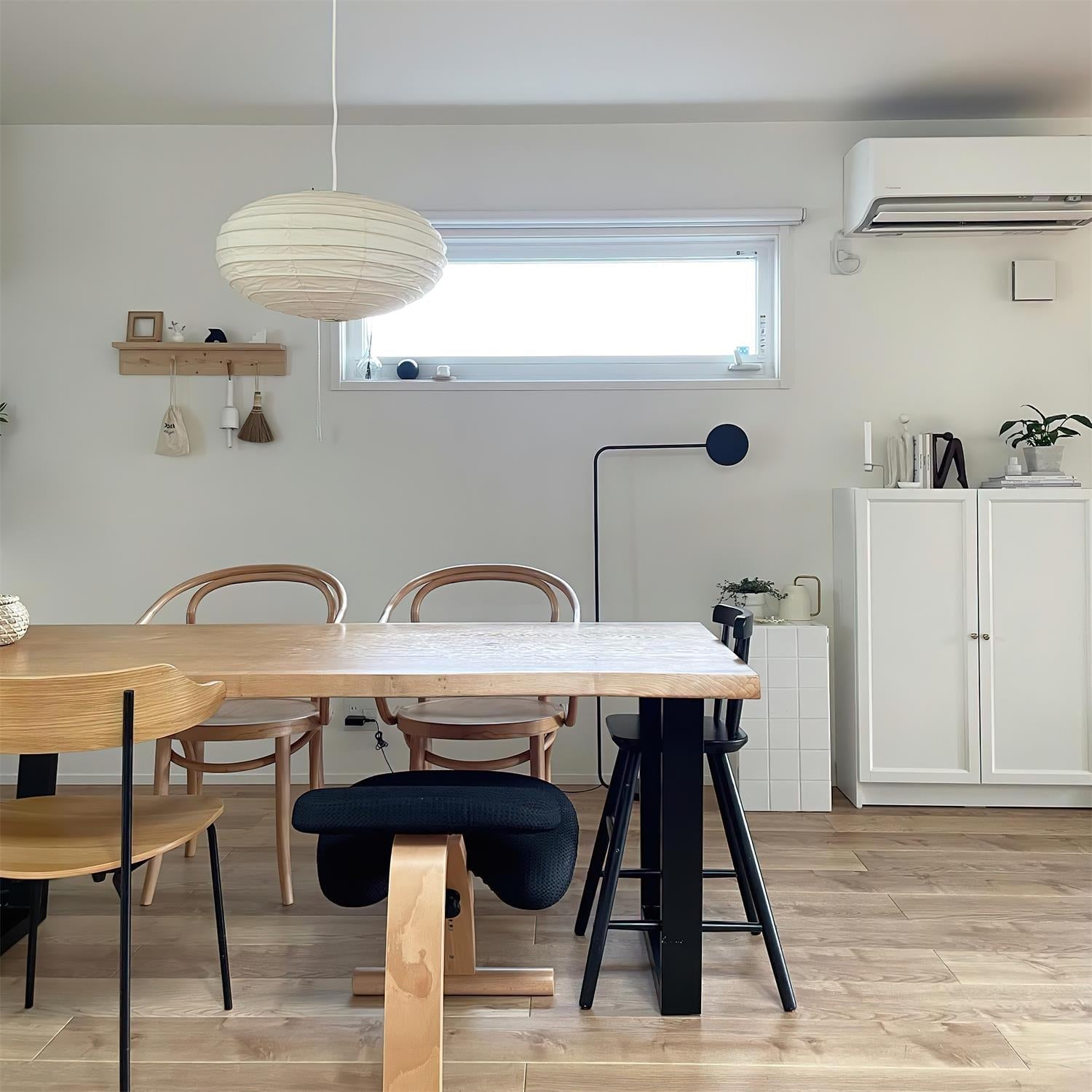 Akari 50EN Pendant Lamp Washi Paper Sphere - Letslighting