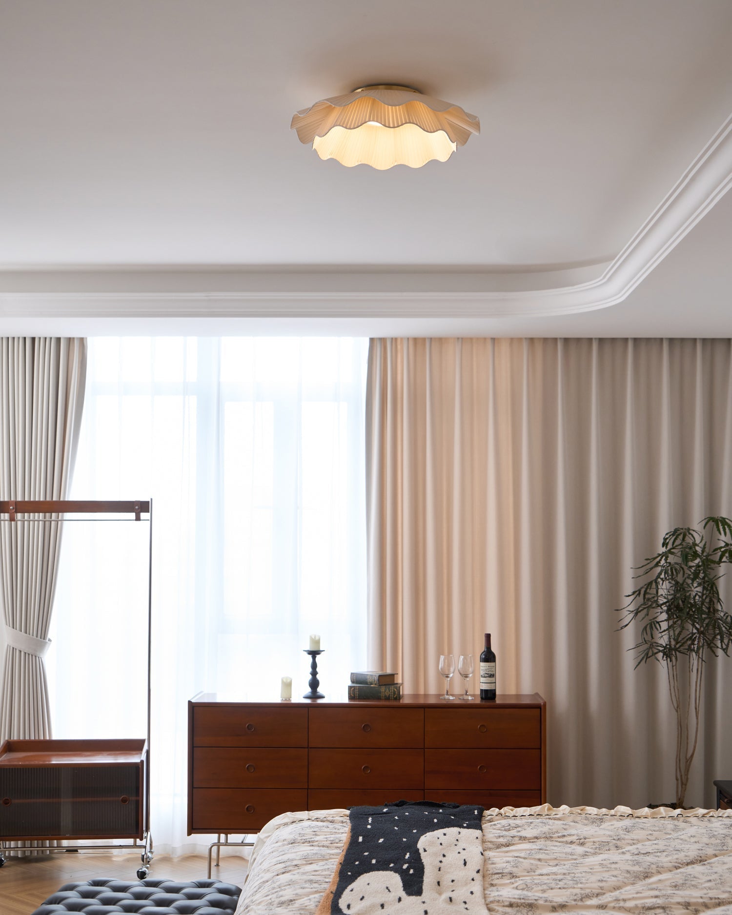 Arwen Fabric Wave Ceiling Lamp - Blowlighting