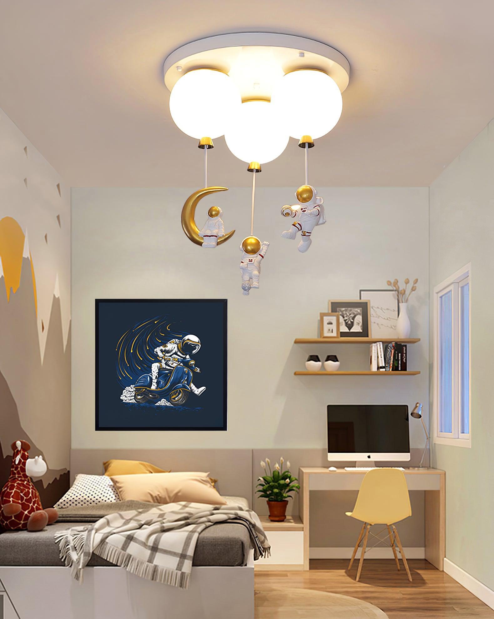 Astronaut Glossy Balloon Ceiling Lamp - Blowlighting