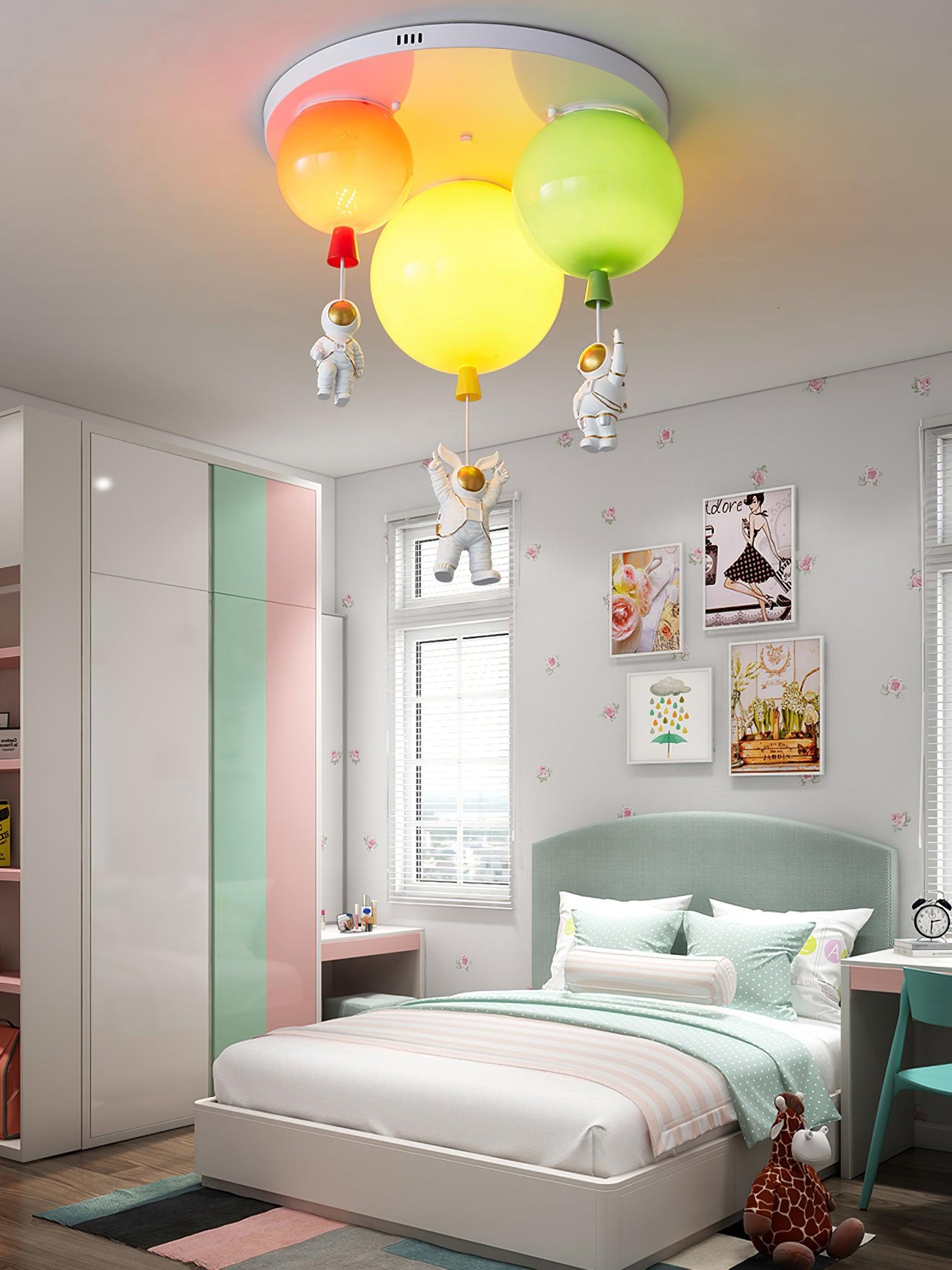 Astronaut Glossy Balloon Ceiling Lamp - Blowlighting