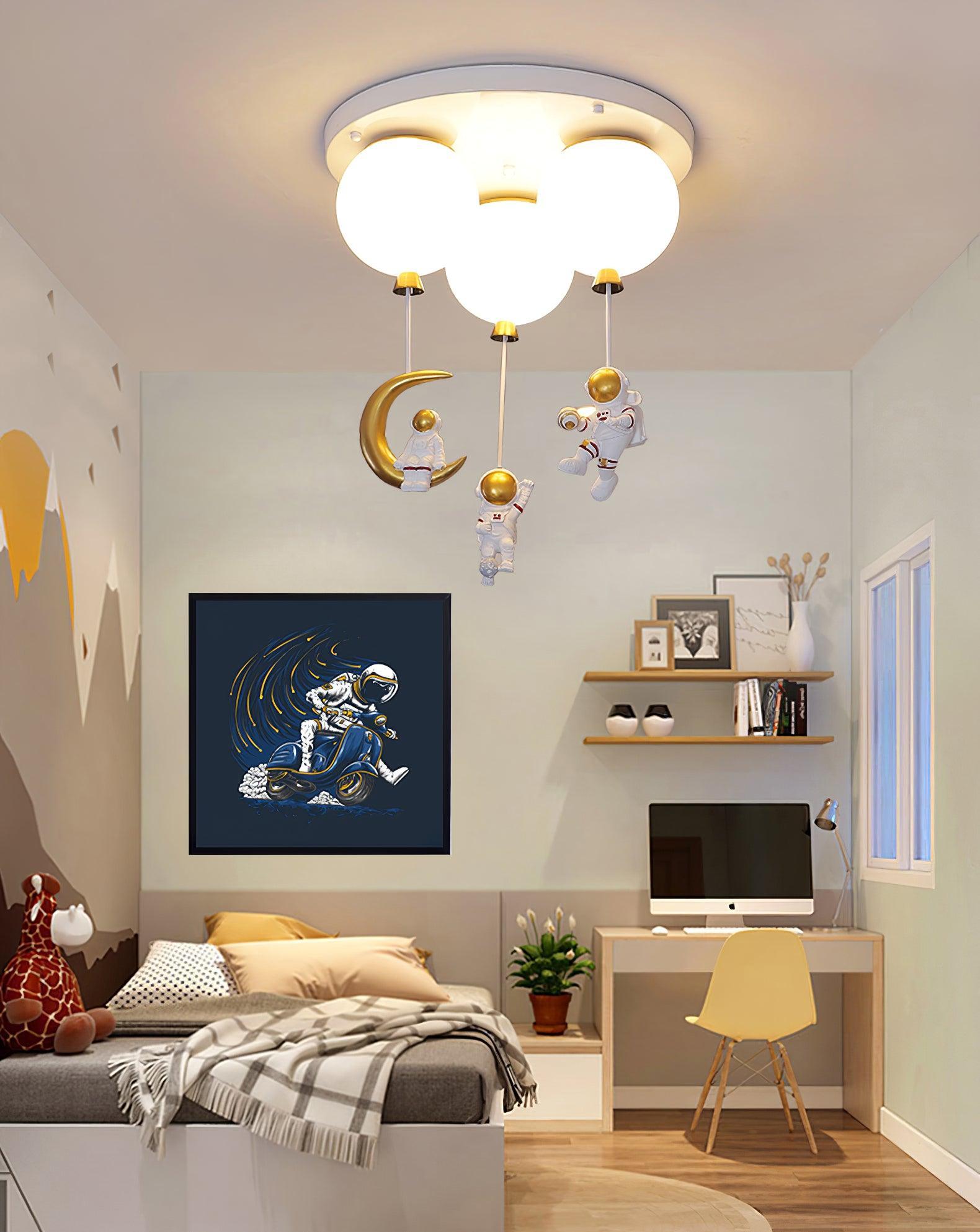 Astronaut Glossy Balloon Ceiling Lamp - Blowlighting