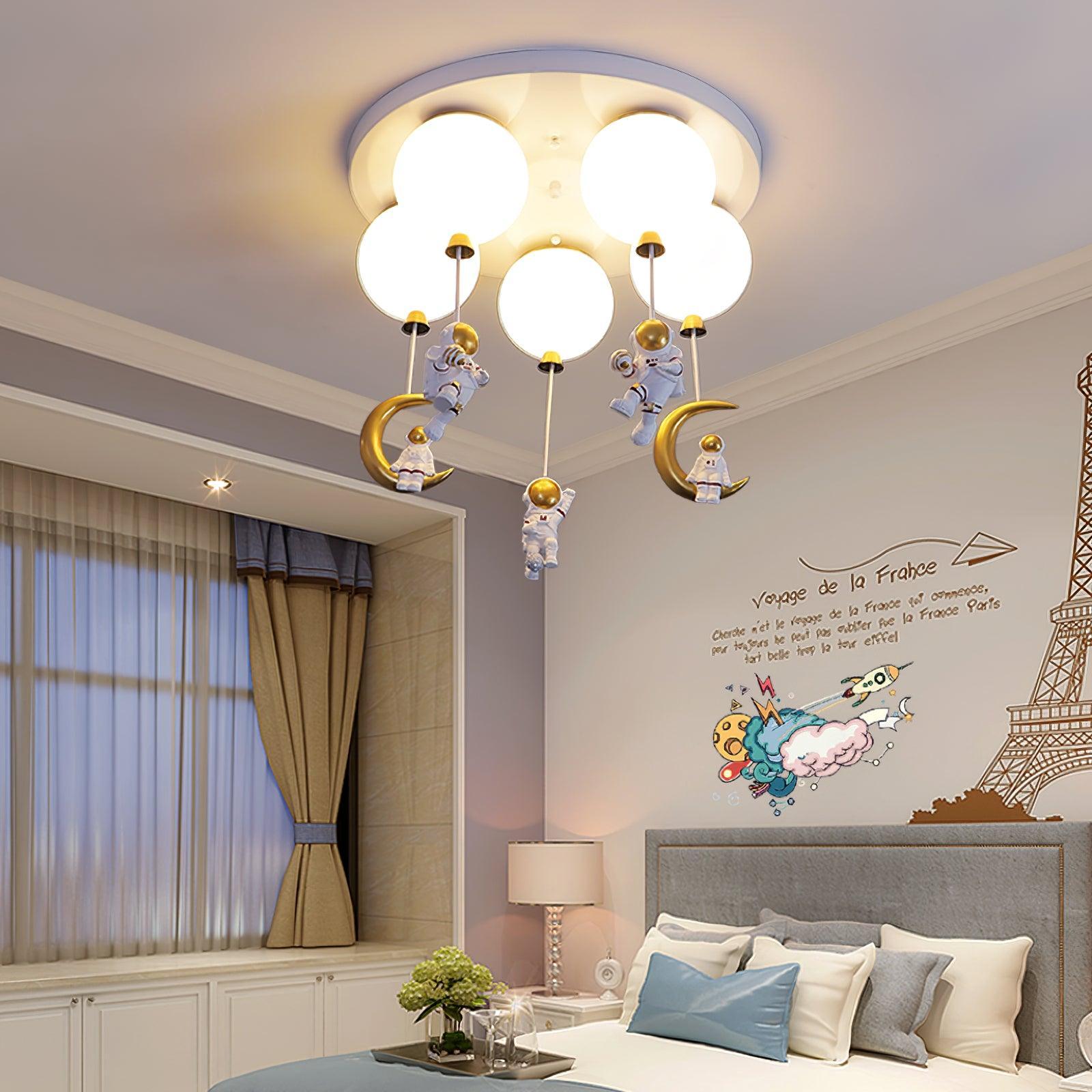 Astronaut Glossy Balloon Ceiling Lamp - Blowlighting