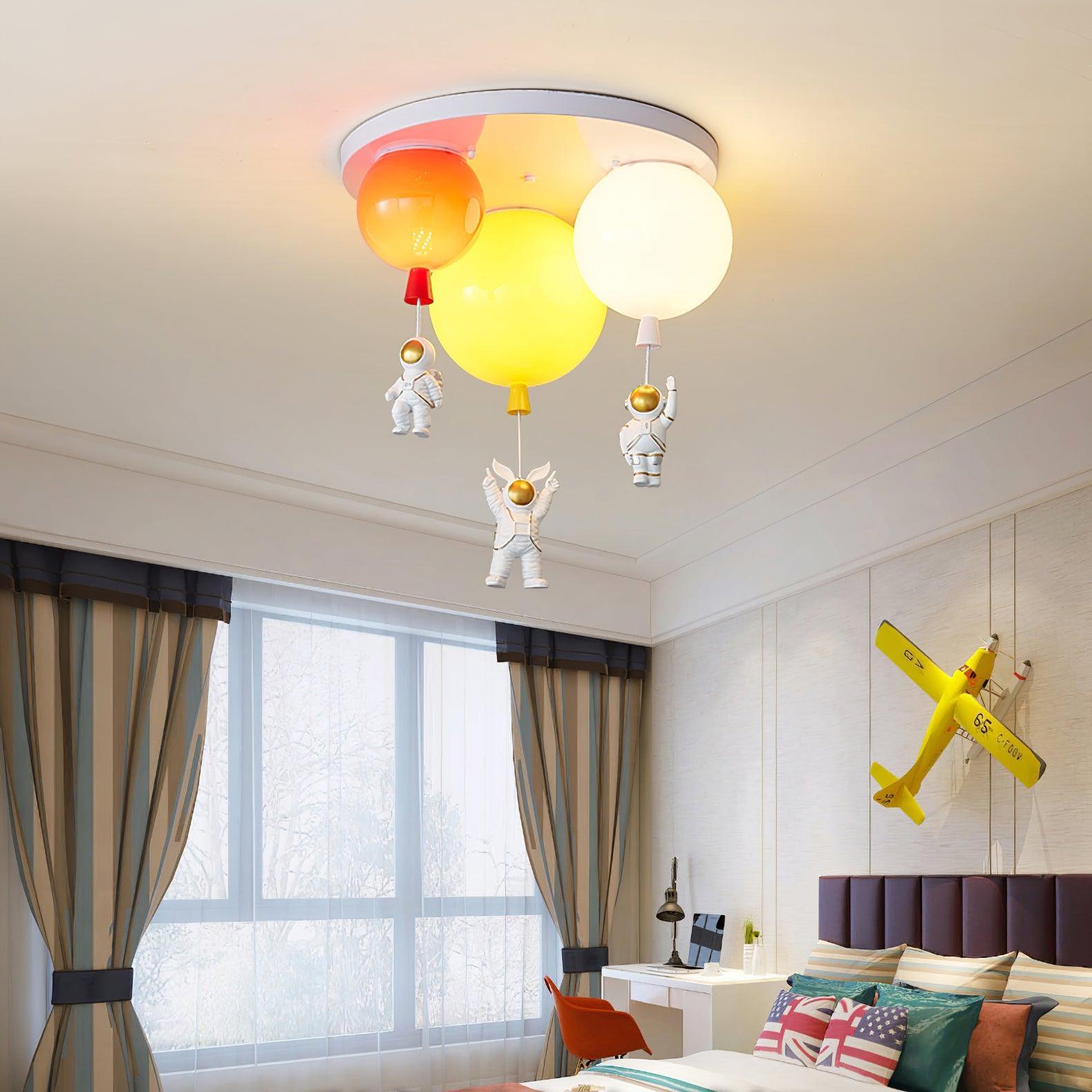 Astronaut Glossy Balloon Ceiling Lamp - Blowlighting