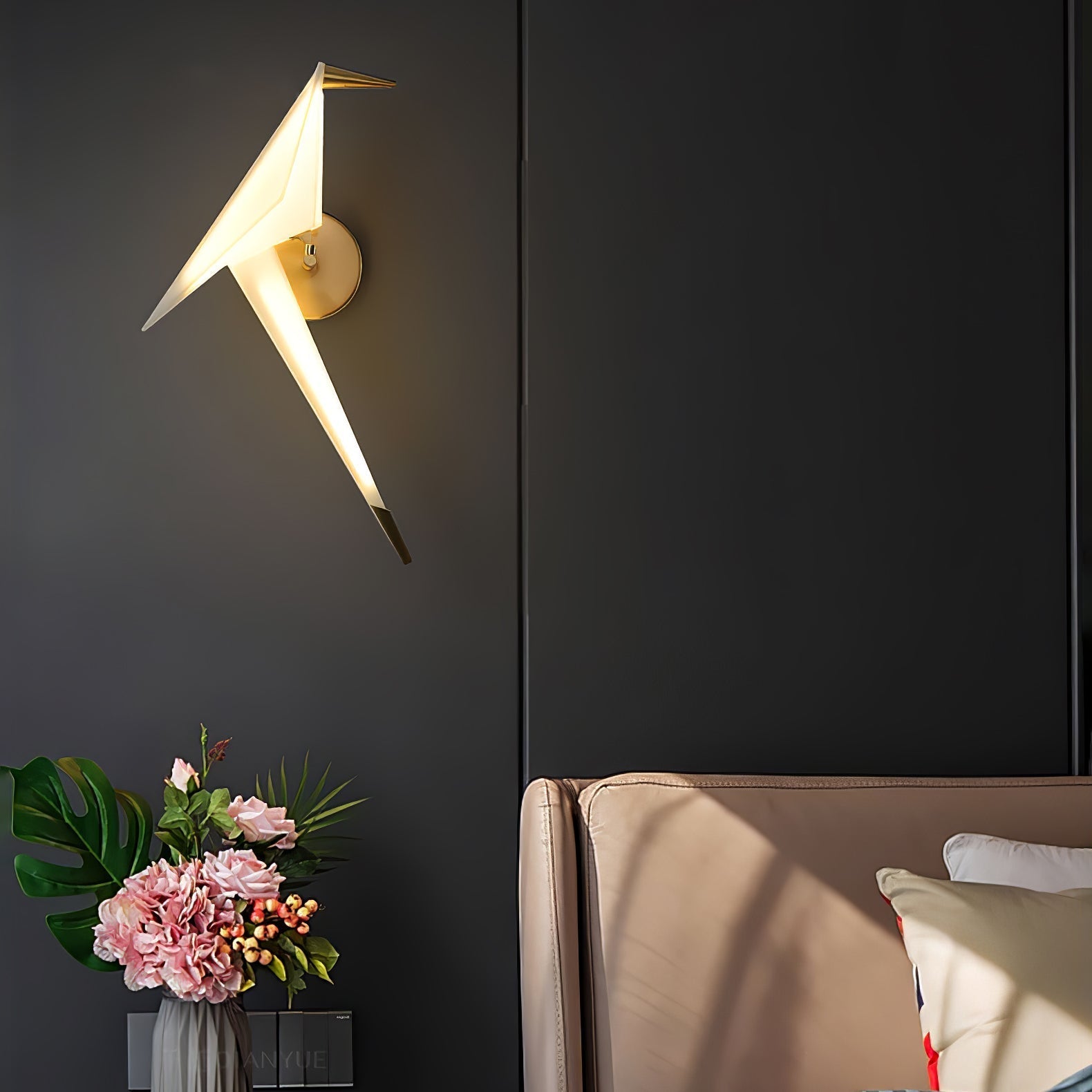 Paper Crane Wall Lamp - Blowlighting