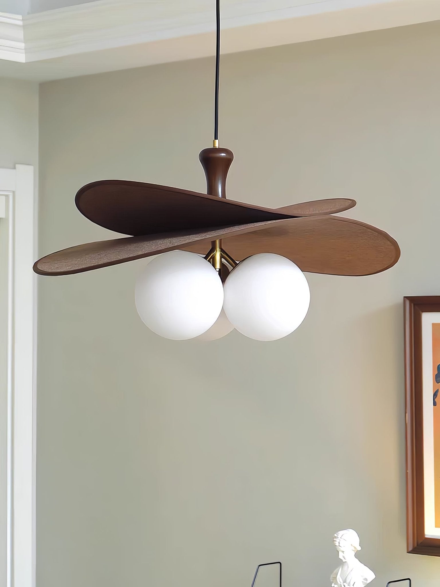 Brill Lustre Vintage Moderne Bloom Petals