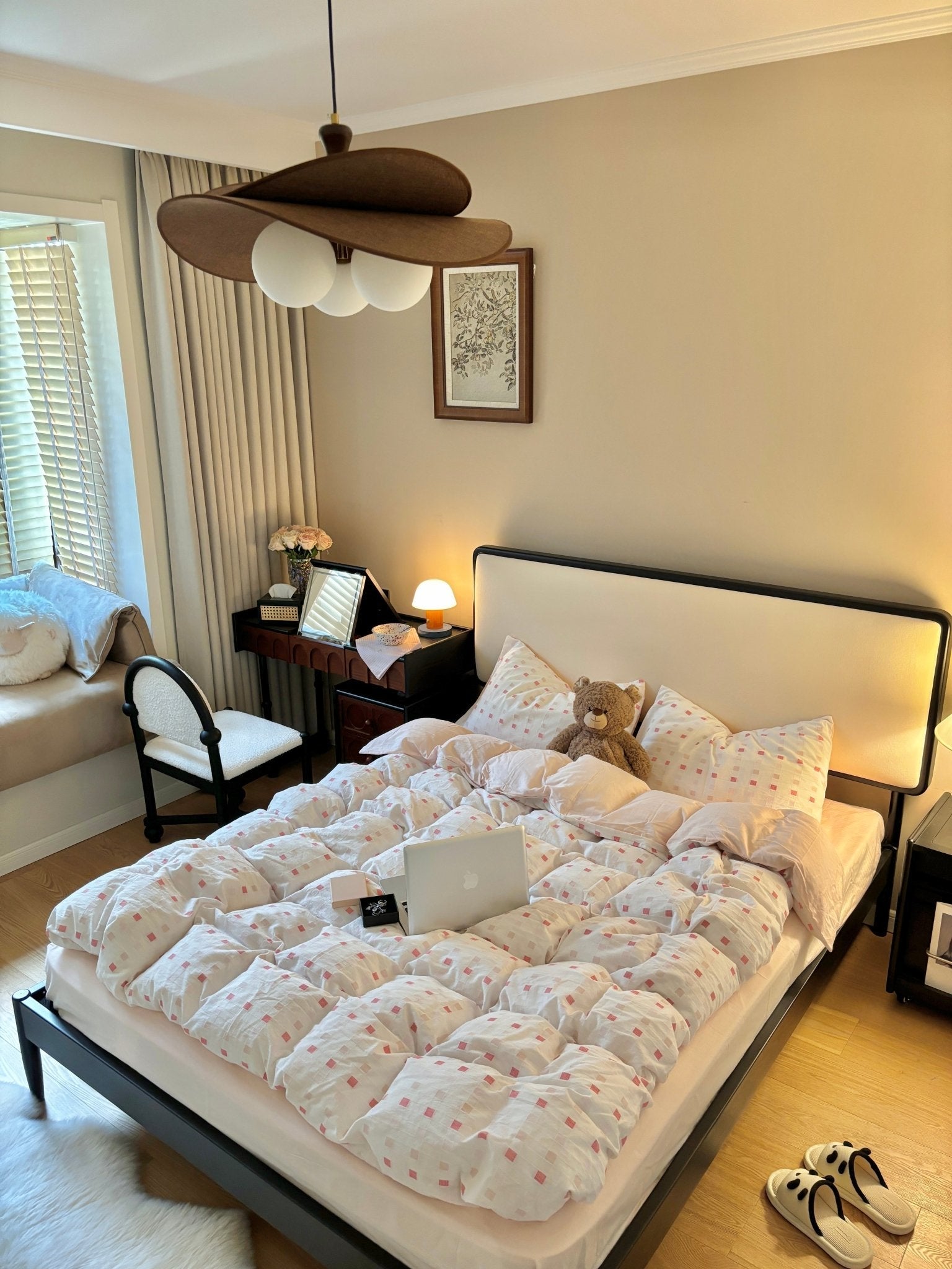 Brill Lustre Vintage Moderne Bloom Petals