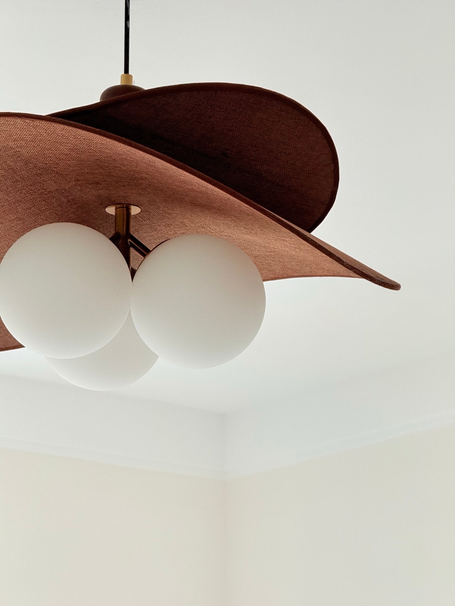 Brill Lustre Vintage Moderne Bloom Petals