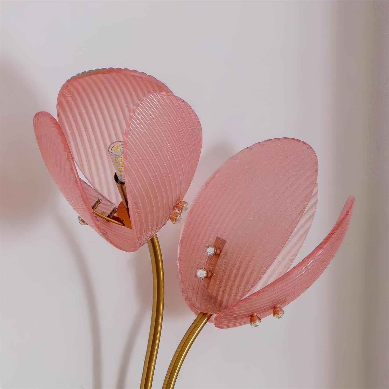 Calyssa Petal-Form Wall Lamp - Letslighting