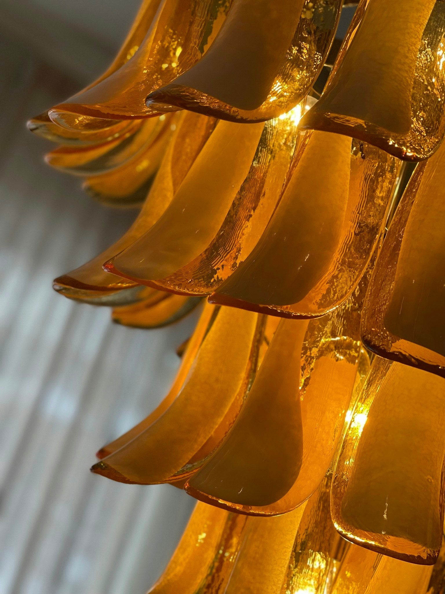 Zinc Postmodern Luxury Petal Glass Metal Chandelier - Lamp Copper