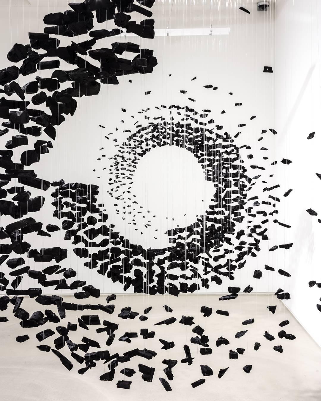 Black Stones Chandeliers - Blowlighting