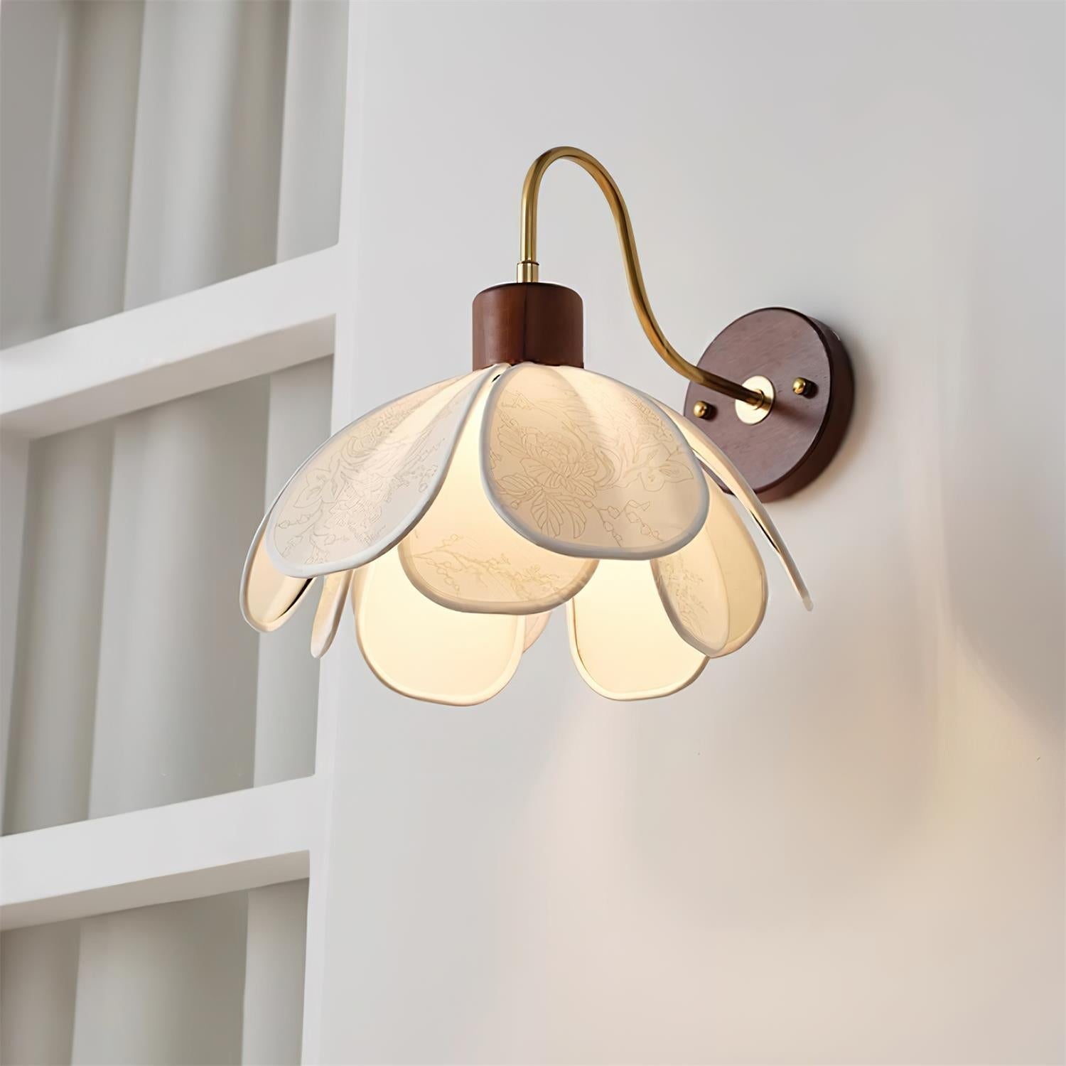 Florayne Vintage Floral Glass Wall Lamp - Letslighting