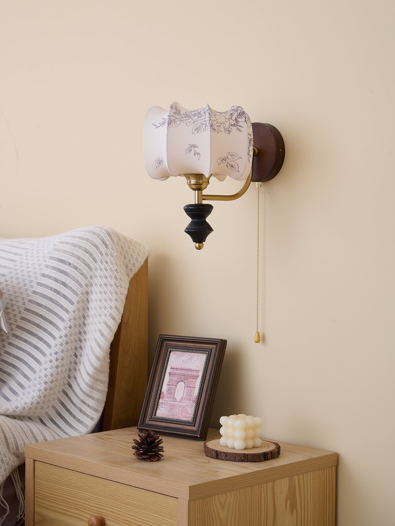Clarendon Wall Lamp - Blowlighting