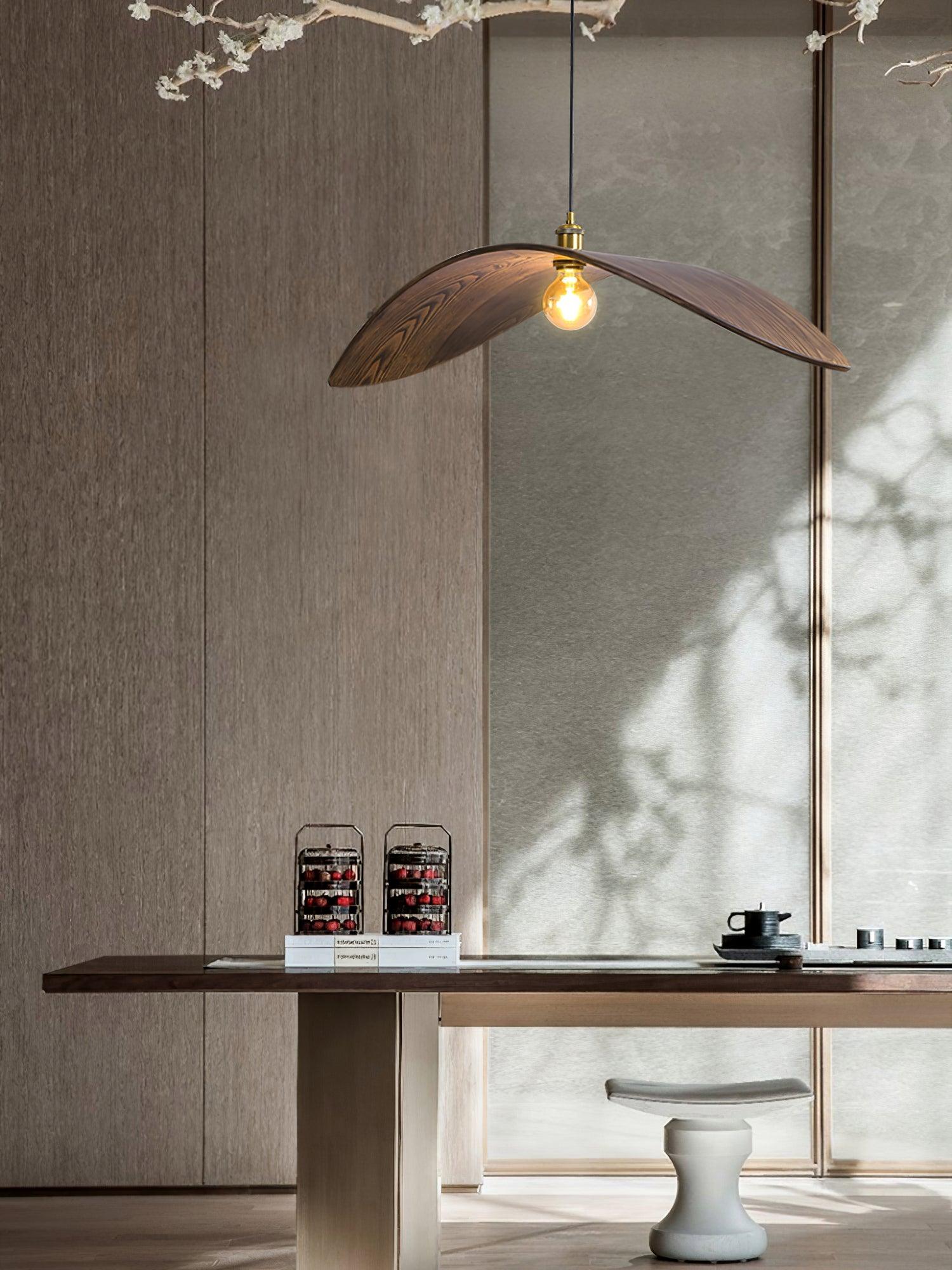 Curve Wooden Pendant Lamp - Blowlighting