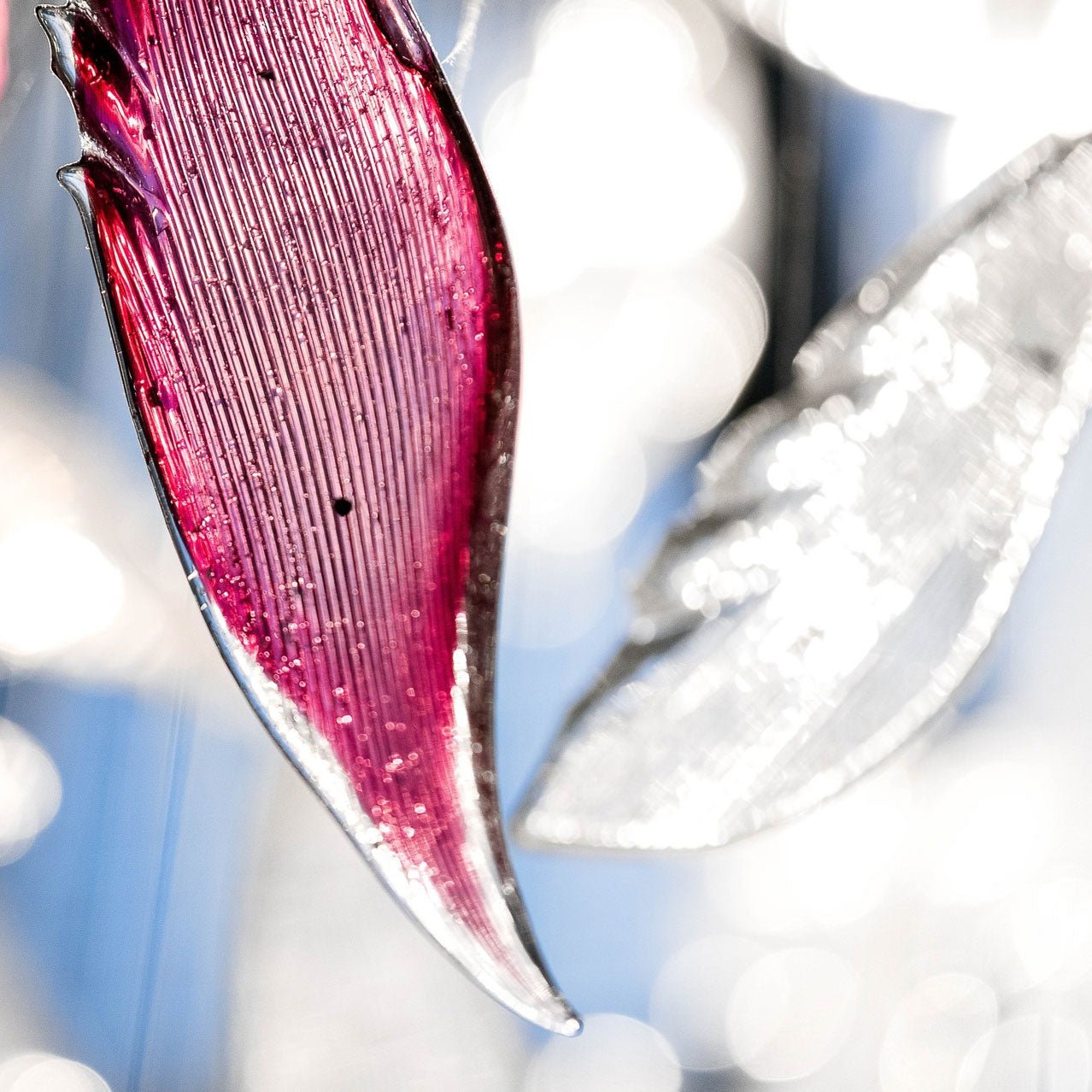 Zathaara Glass Feather Shape Chandelier - Blowlighting