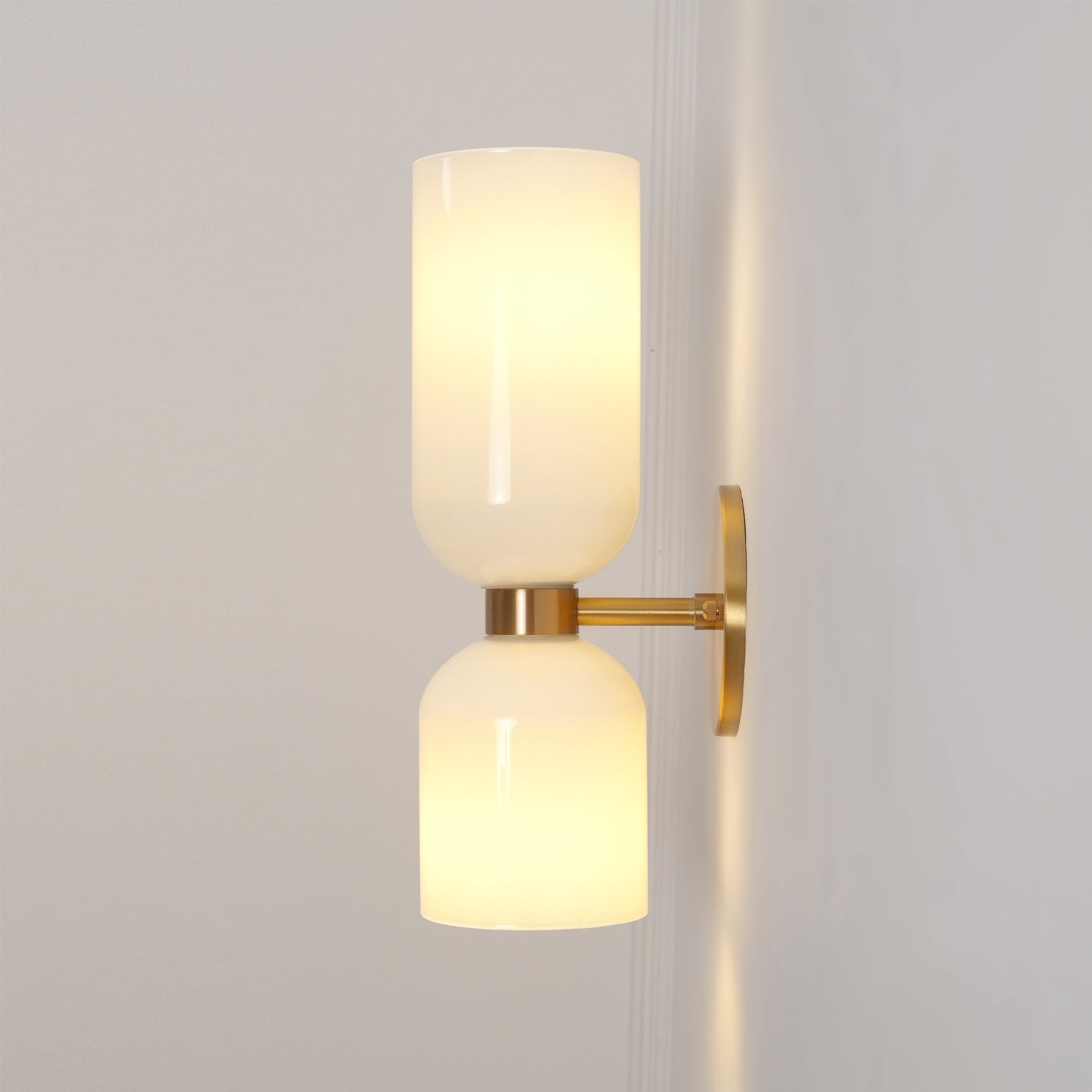 Edie Wall Lamp - Blowlighting