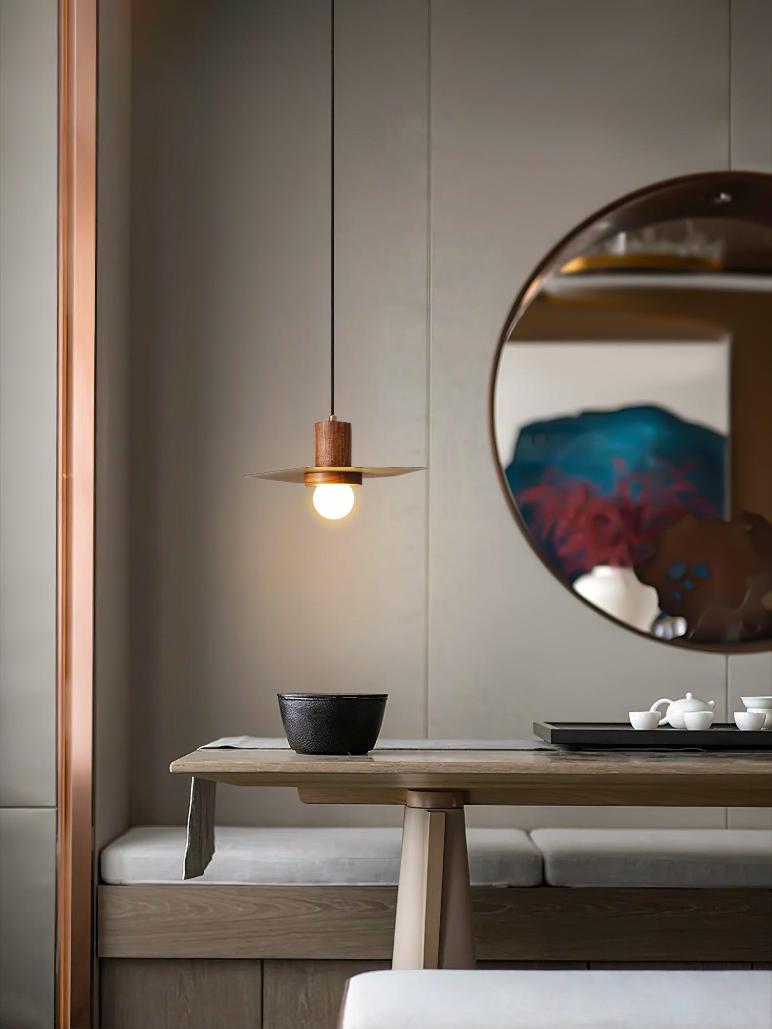 Elara Halo Pendant Lamp - Blowlighting