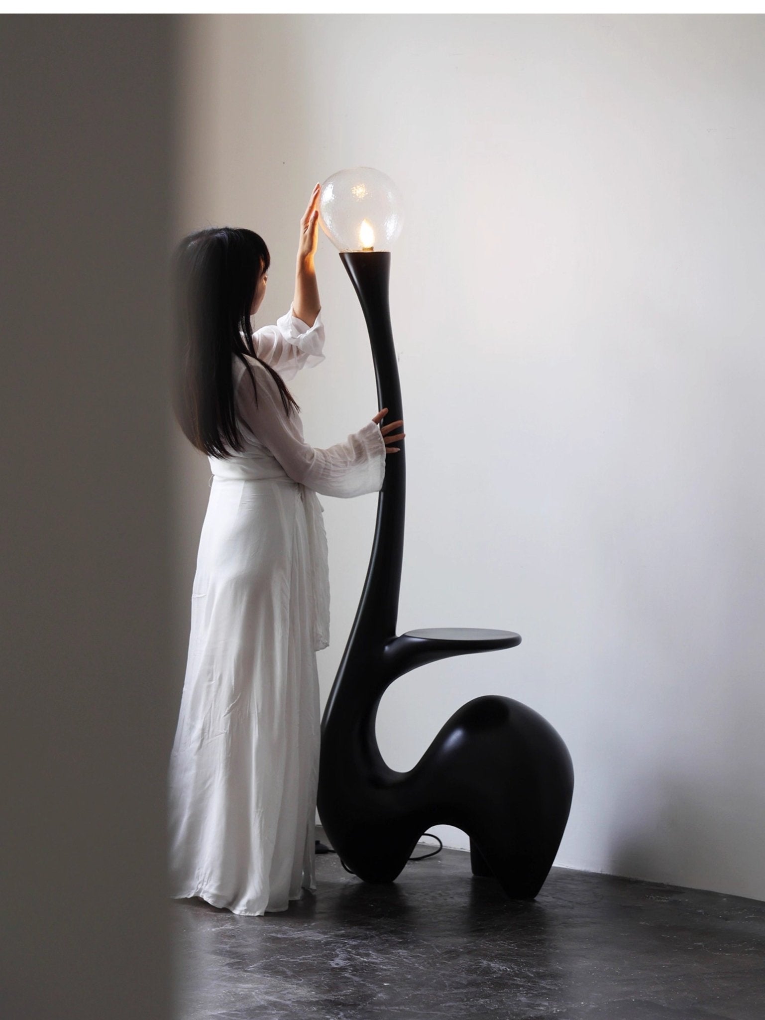 Elero Sculptural Floor Lamp - Vakkerlight
