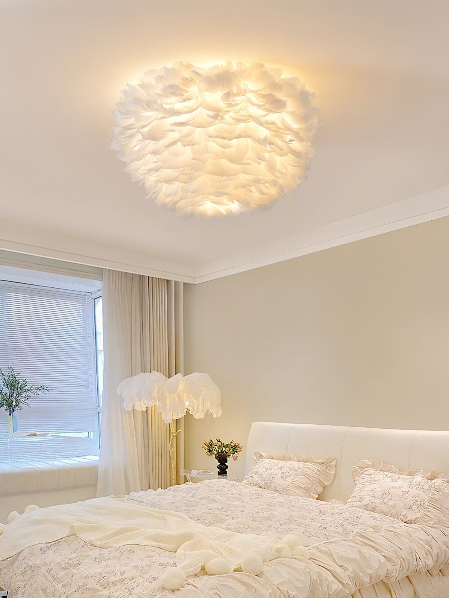 Feathered Ceiling Lamp - Blowlighting