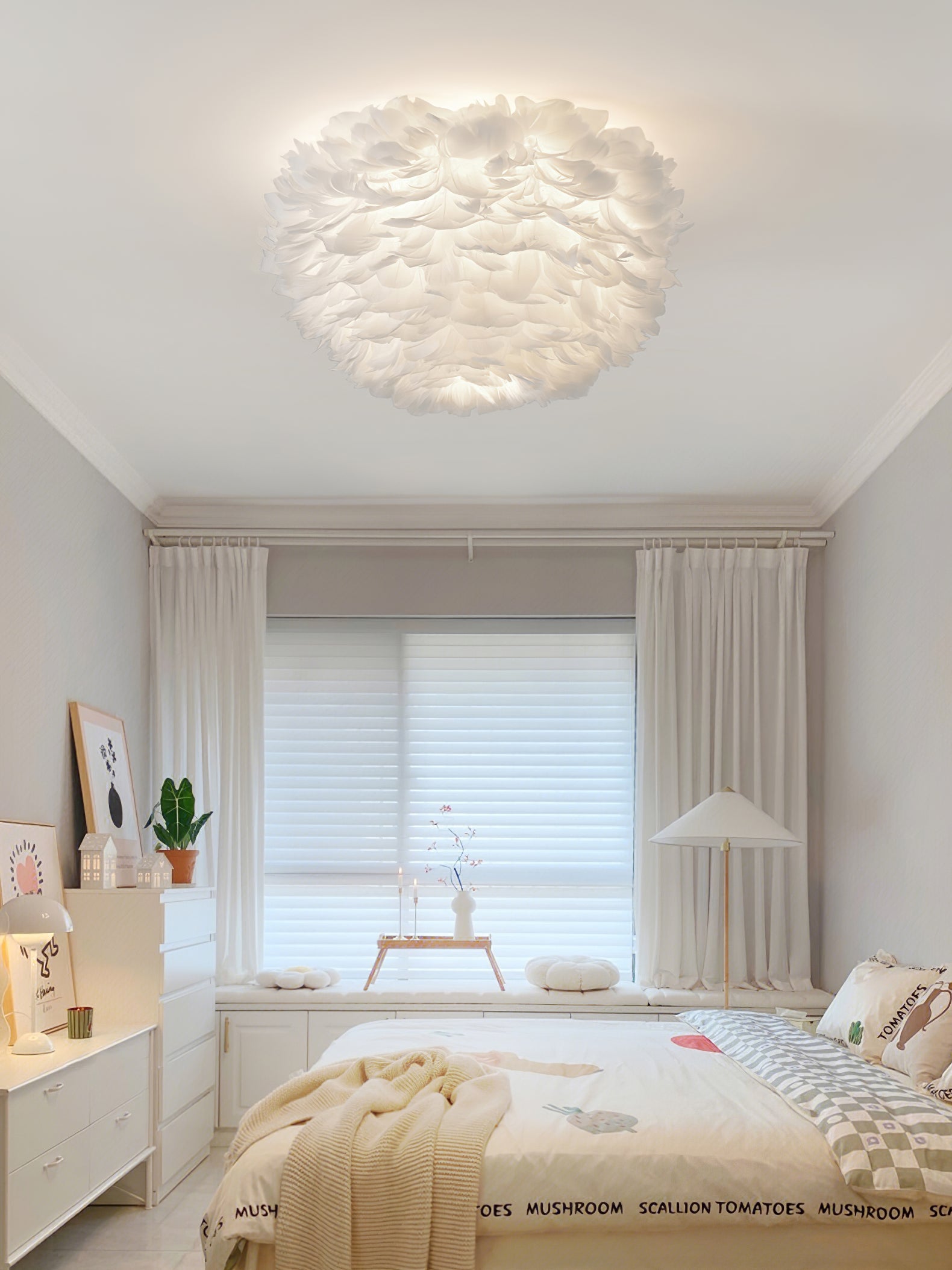 Feathered Ceiling Lamp - Blowlighting