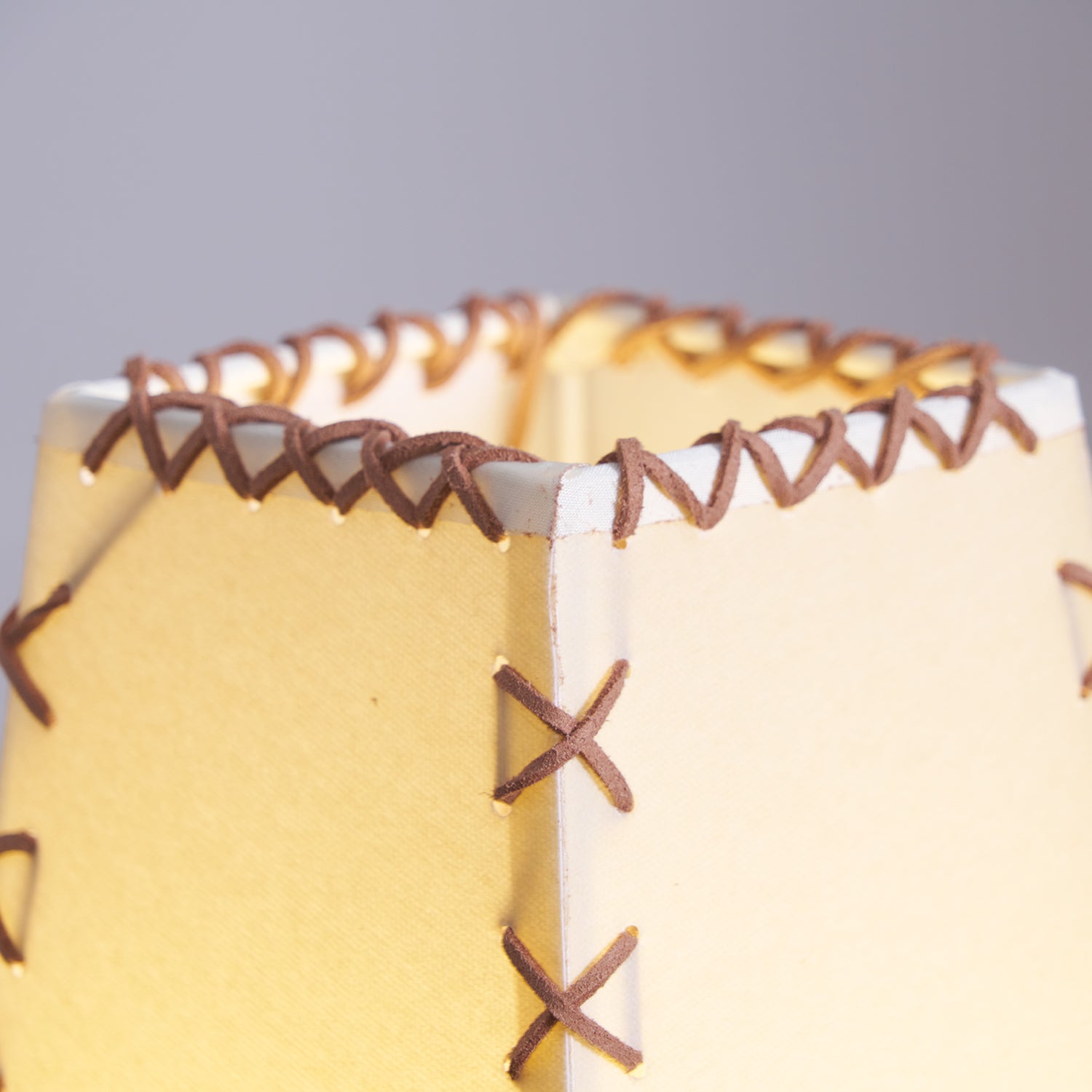 Estela Table Lamp - Vakkerlight