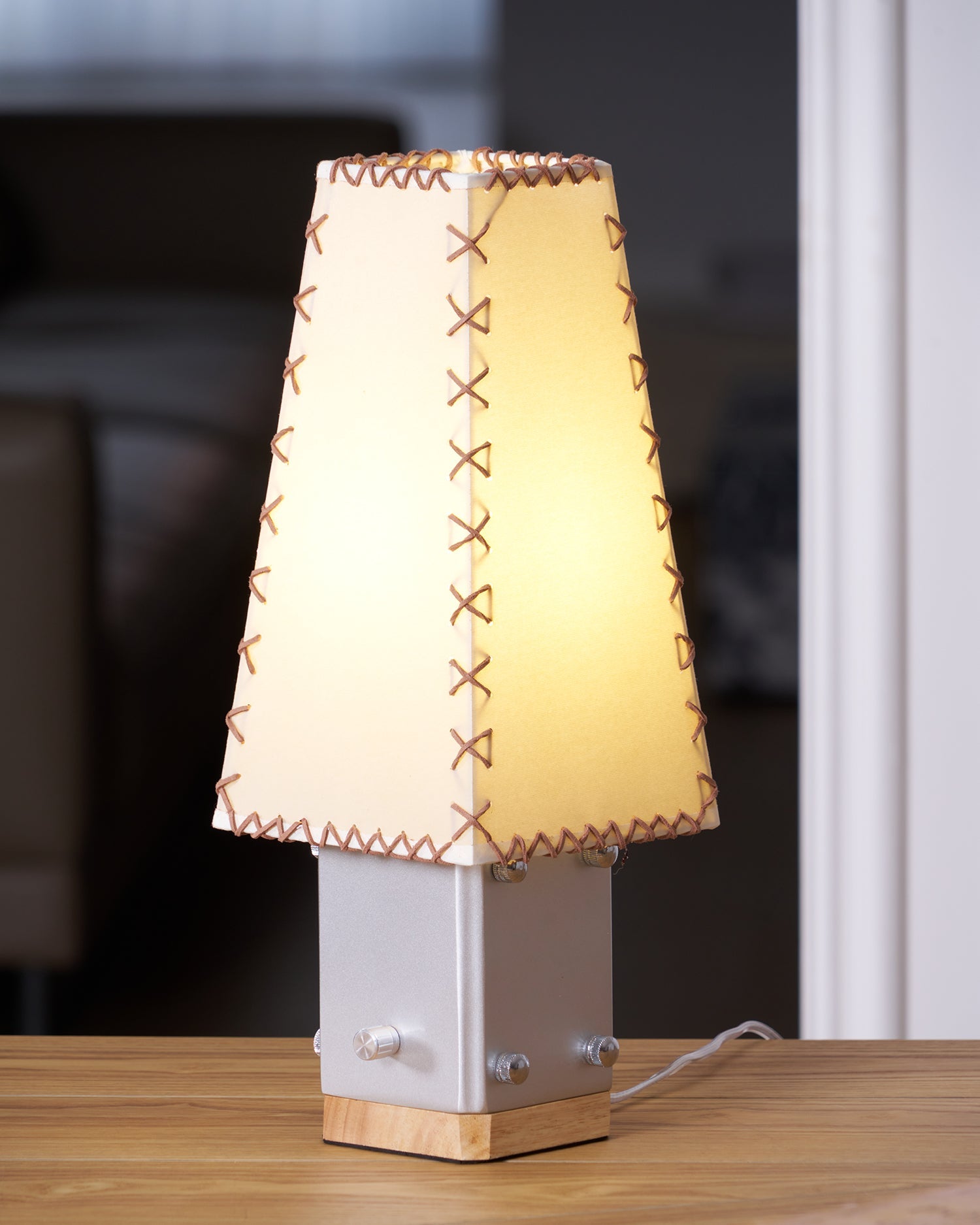 Estela Table Lamp - Vakkerlight
