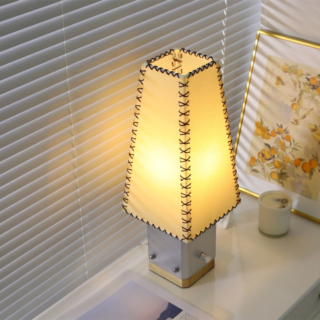 Estela Table Lamp - Vakkerlight