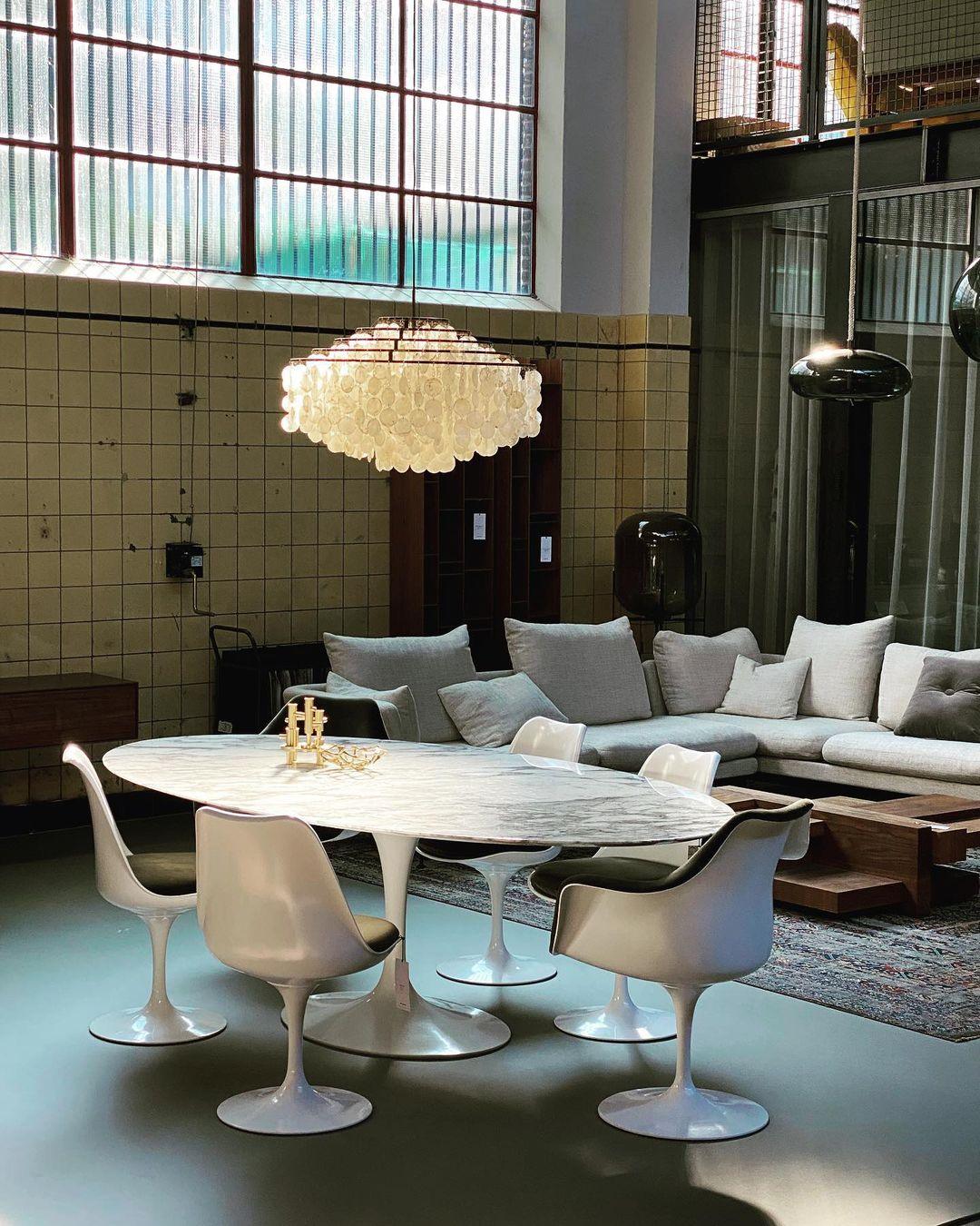 Round Shell Chandelier - Blowlighting