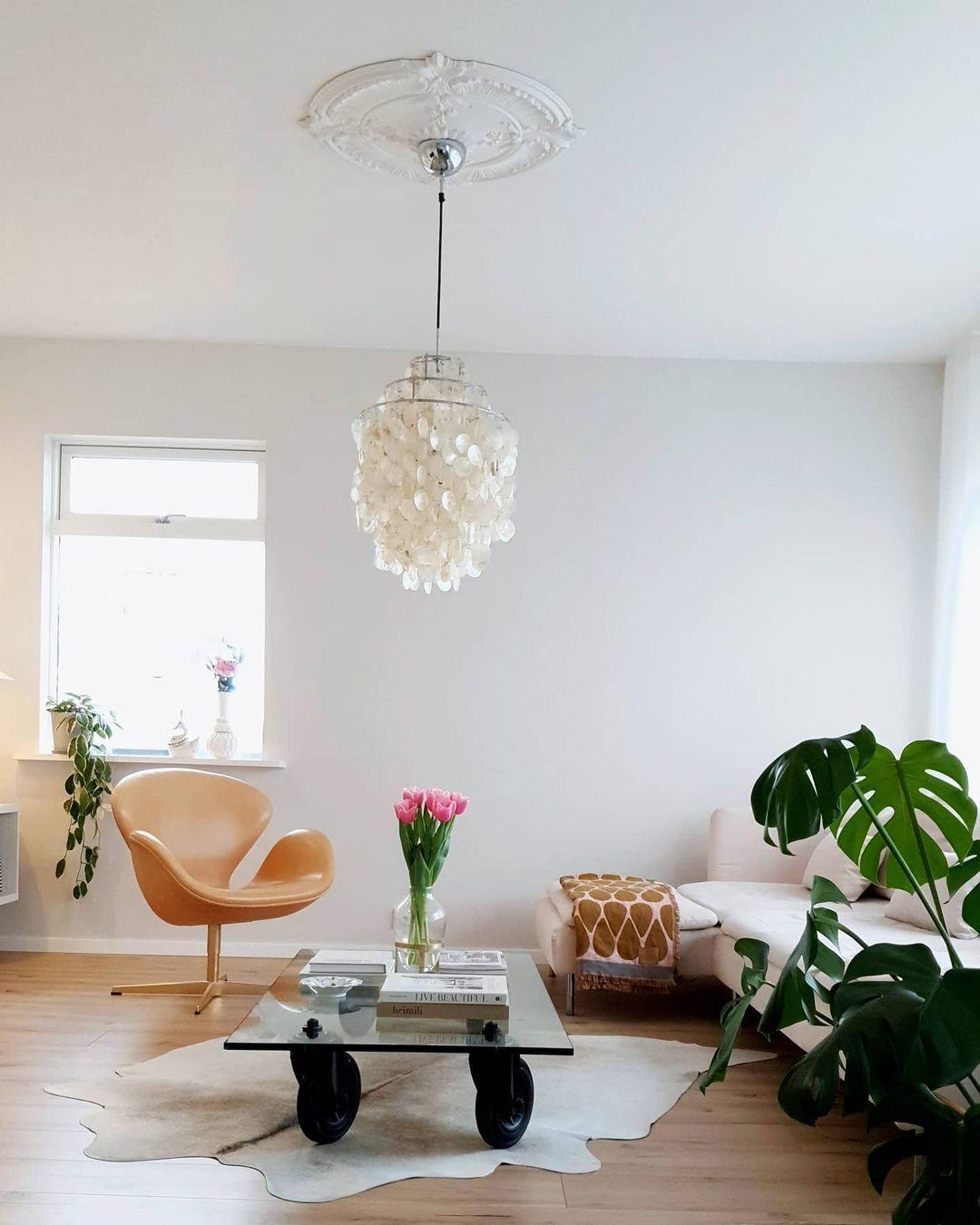 Round Shell Chandelier - Blowlighting