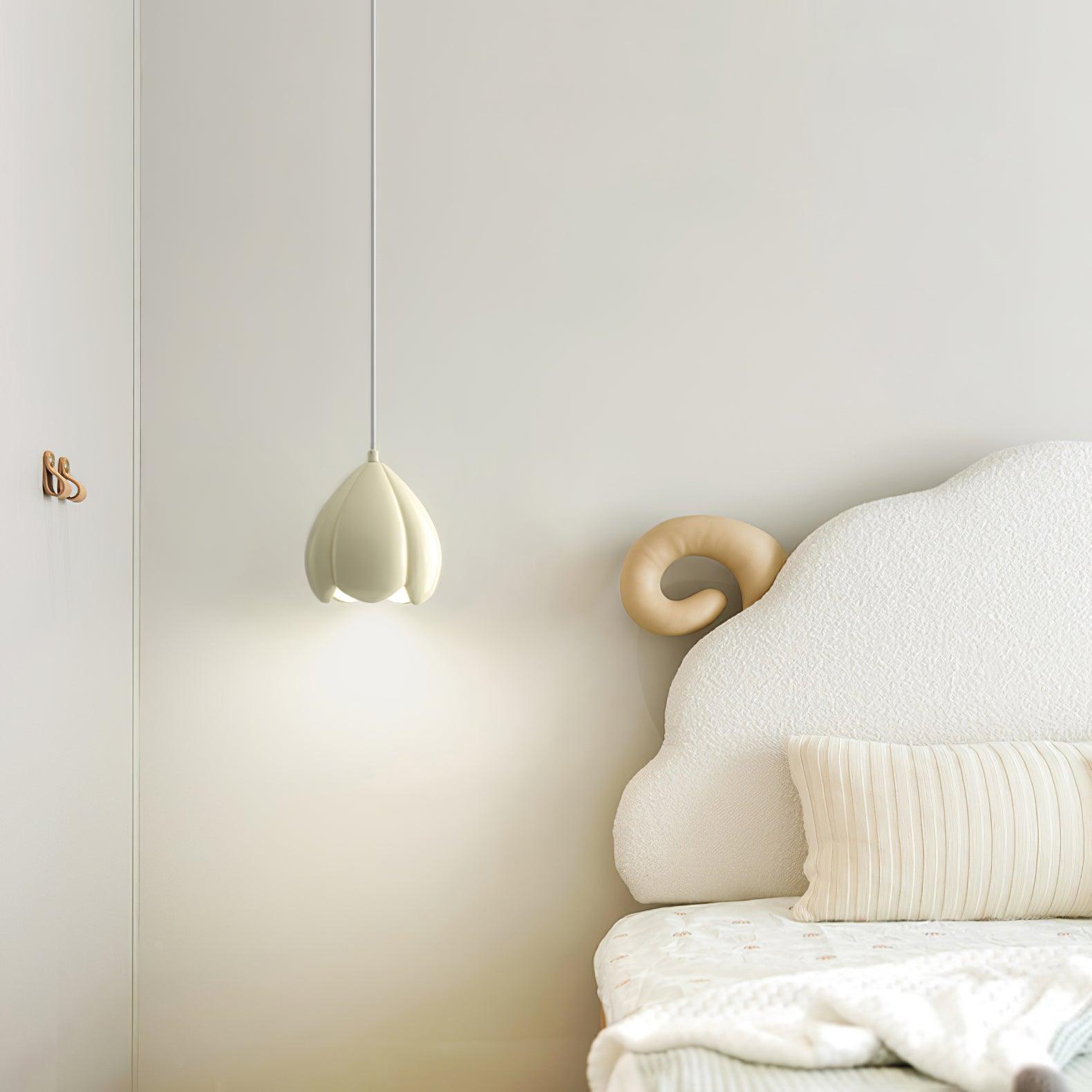 Flower Bud Pendant Lamp - Blowlighting