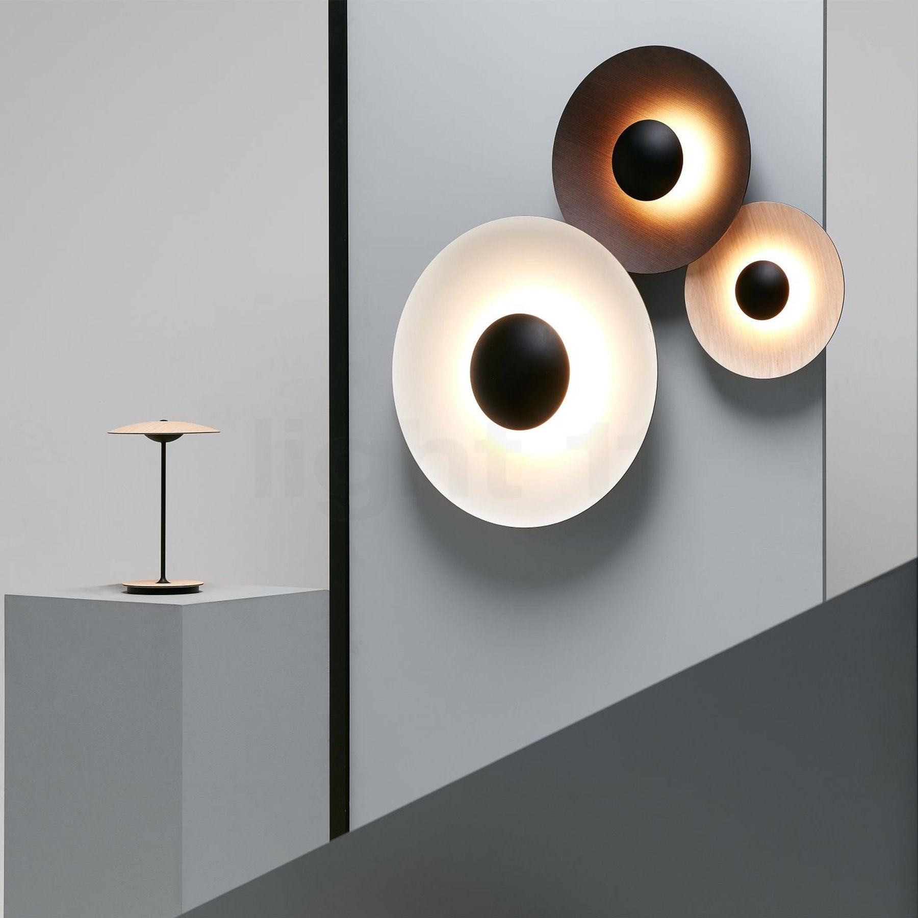 Simplicity Glow Wall Light - Blowlighting