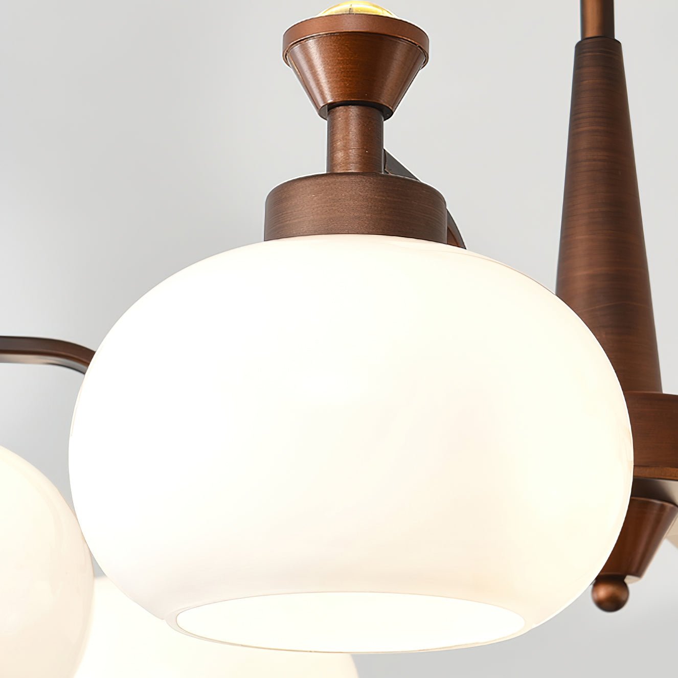 Aurora Chandelier Globe Spotlight - Blowlighting