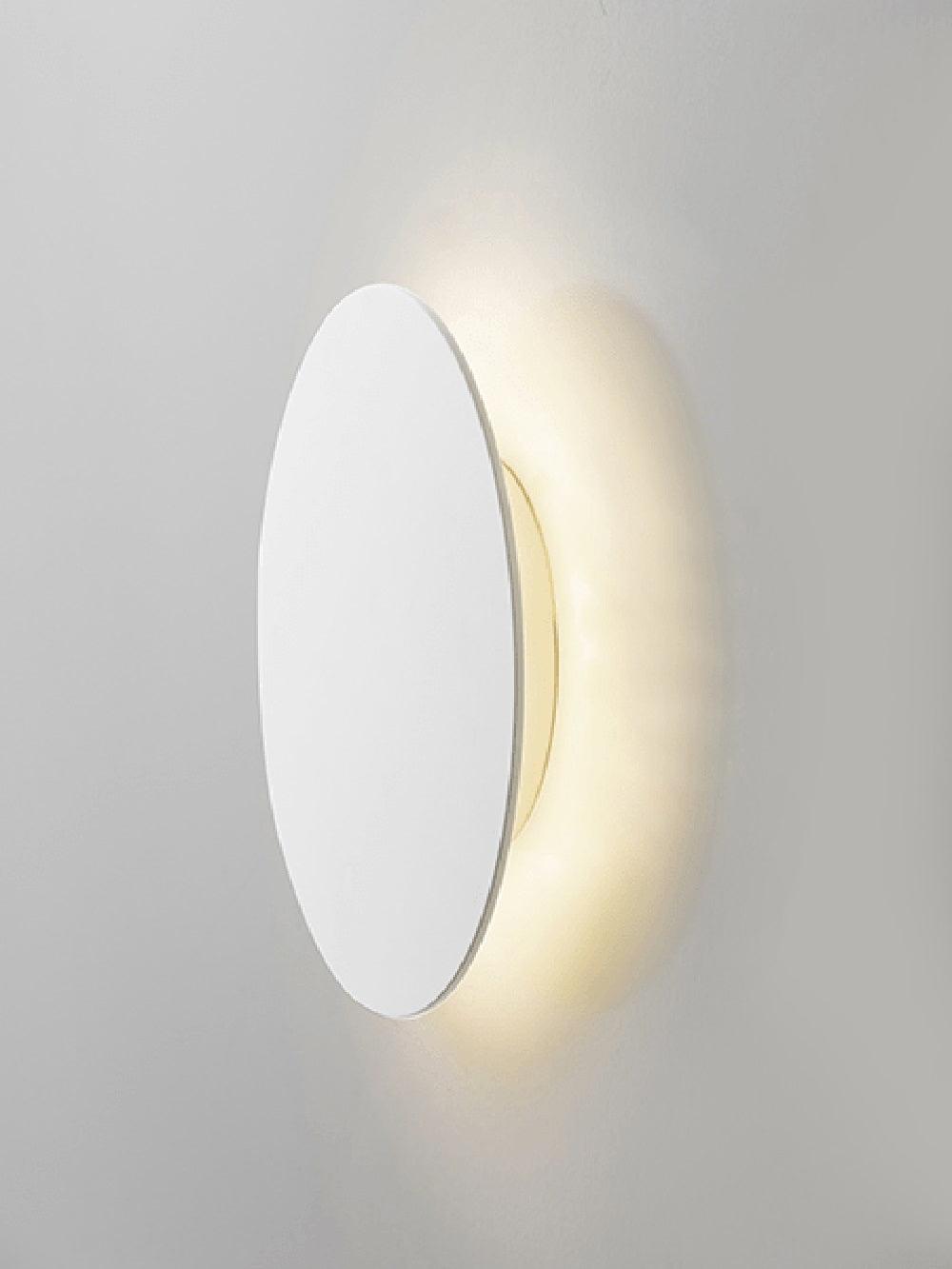 Tivral Brass Minimalist Wall Lamp - Letslighting
