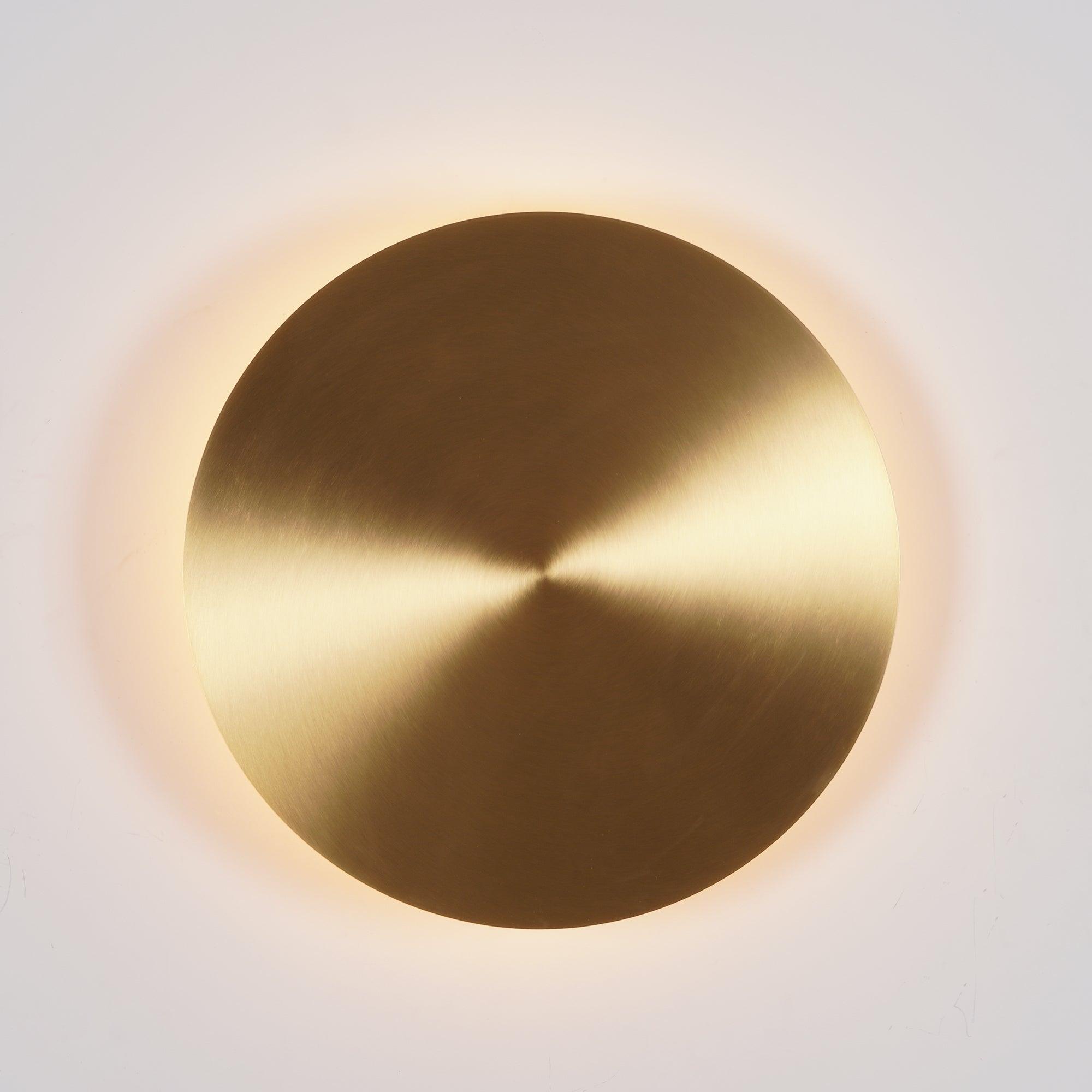 Tivral Brass Minimalist Wall Lamp - Letslighting