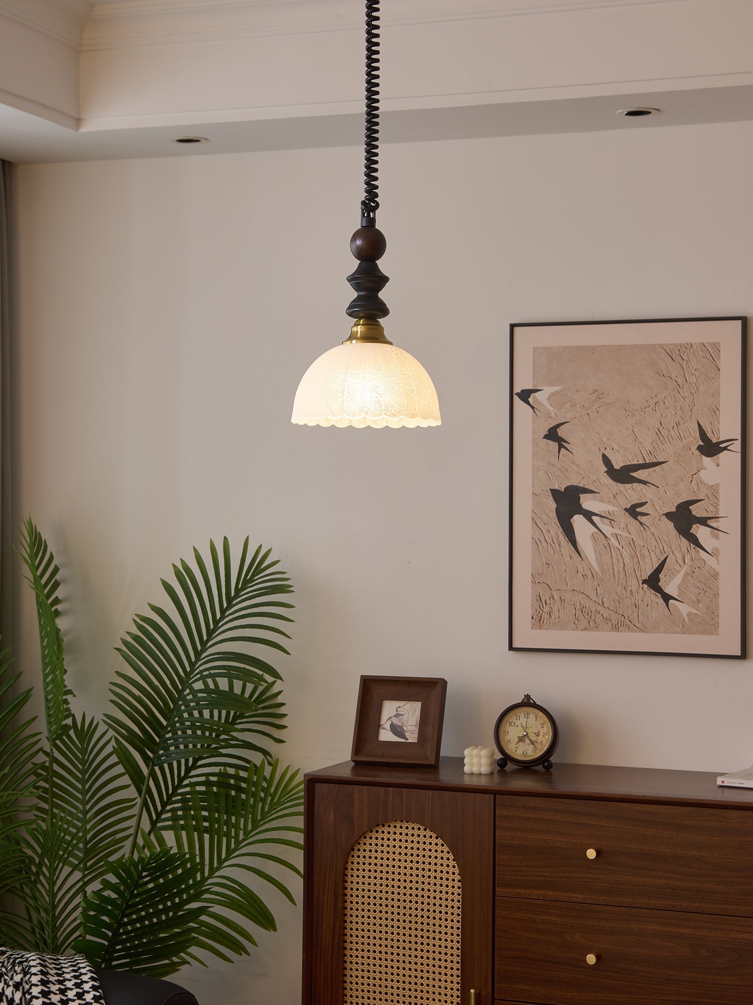 Halcyon Arch Pendant Light - Blowlighting