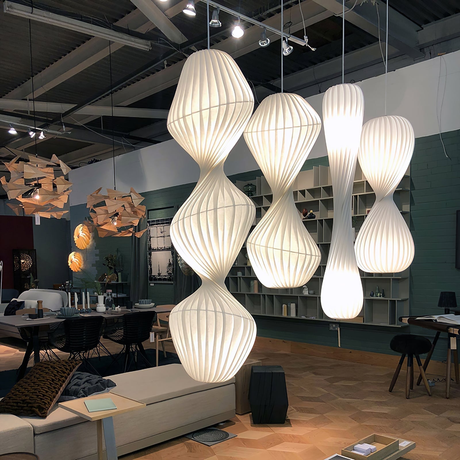 Isadora Pendant Lamp - Blowlighting