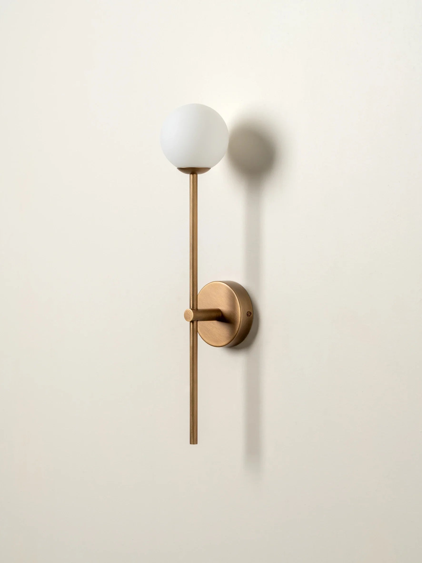 Gale Applique Murale Minimaliste en Métal