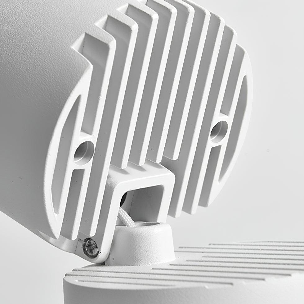 Lara2 Spotlights - Blowlighting