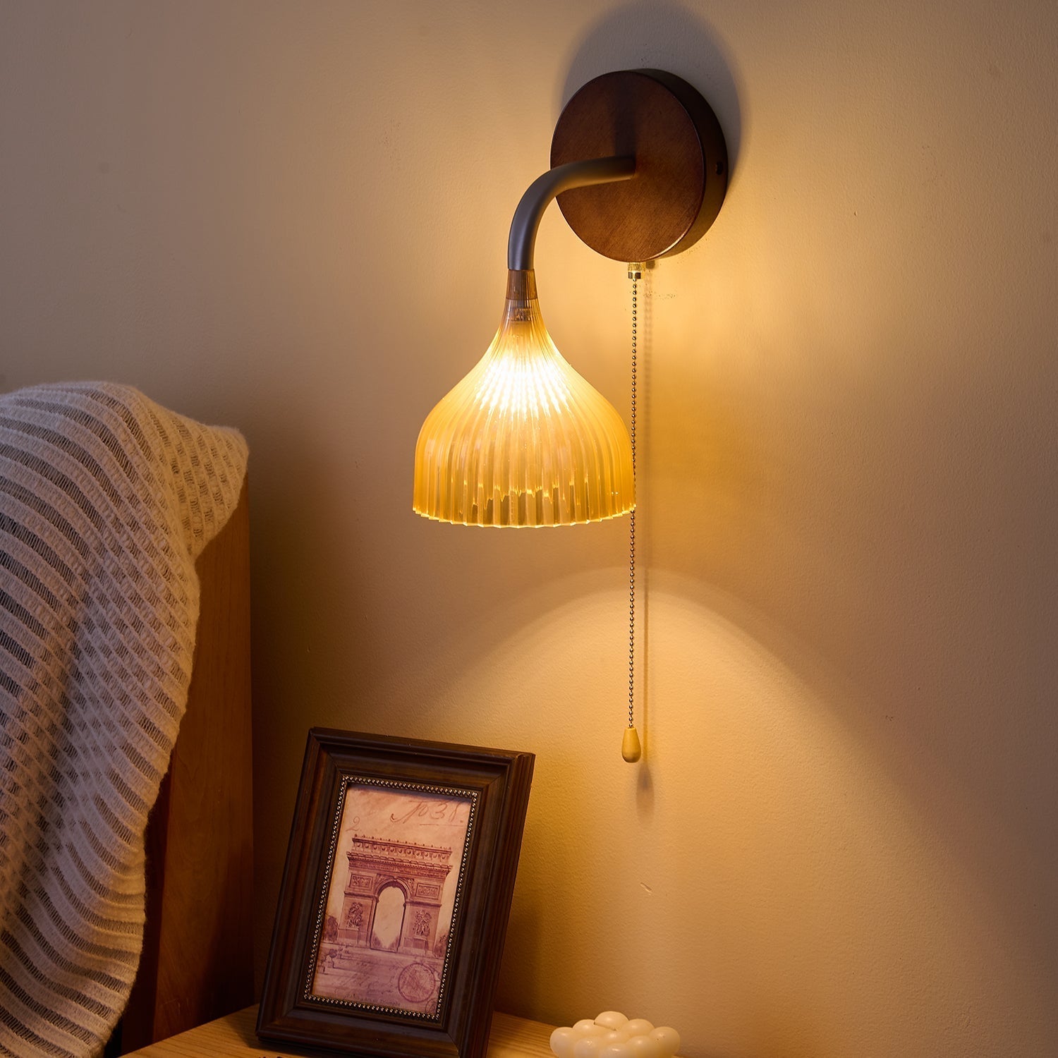Lucina Wall Lamp - Blowlighting