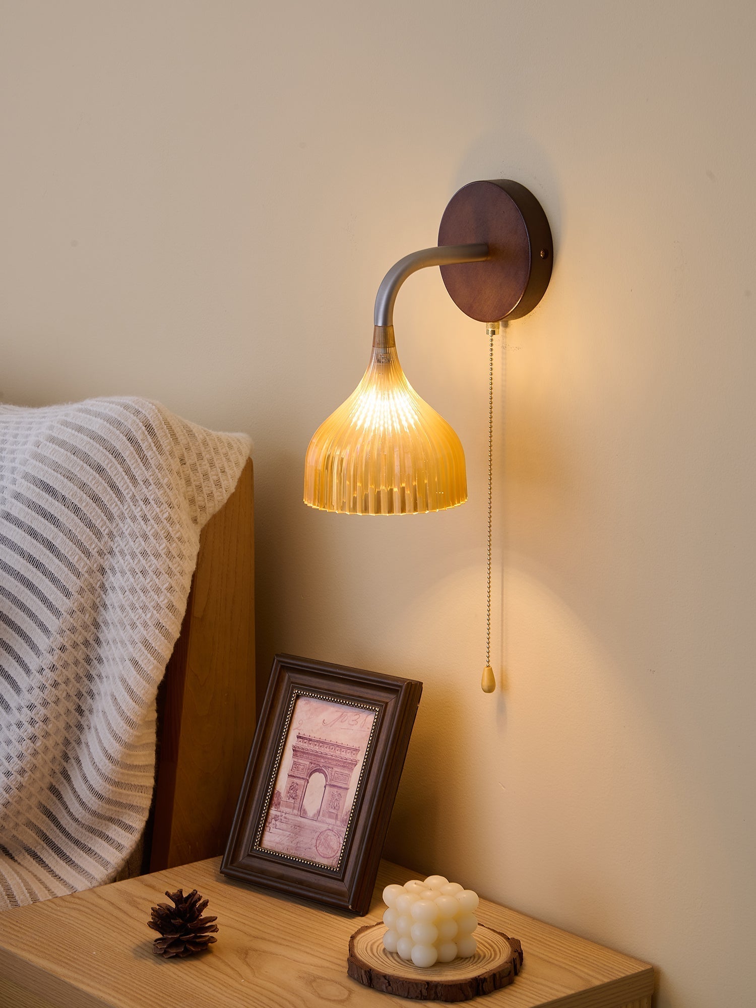 Lucina Wall Lamp - Blowlighting