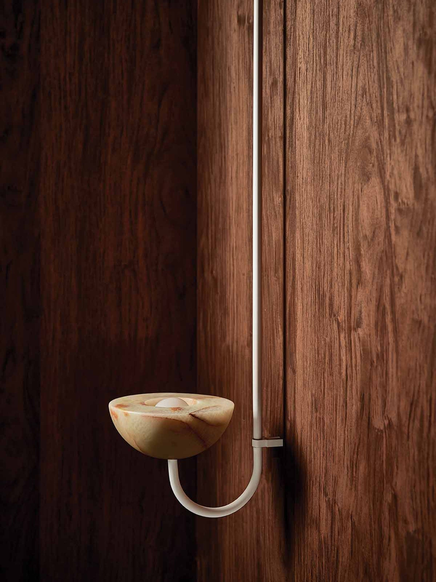 Lunaris Suspension Minimaliste en Albâtre
