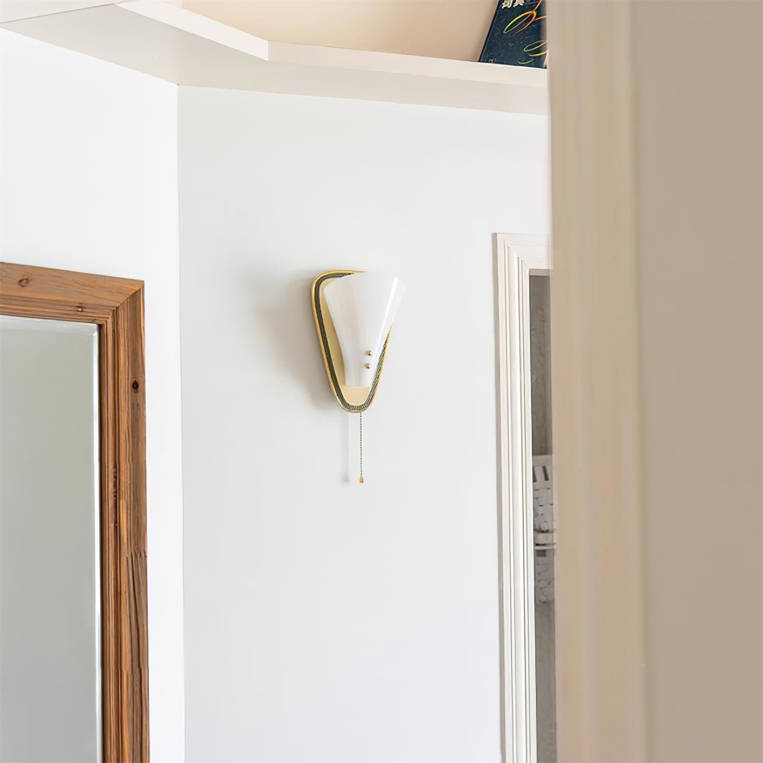 Marzio Sleek Sculptural Wall Lamp - Letslighting