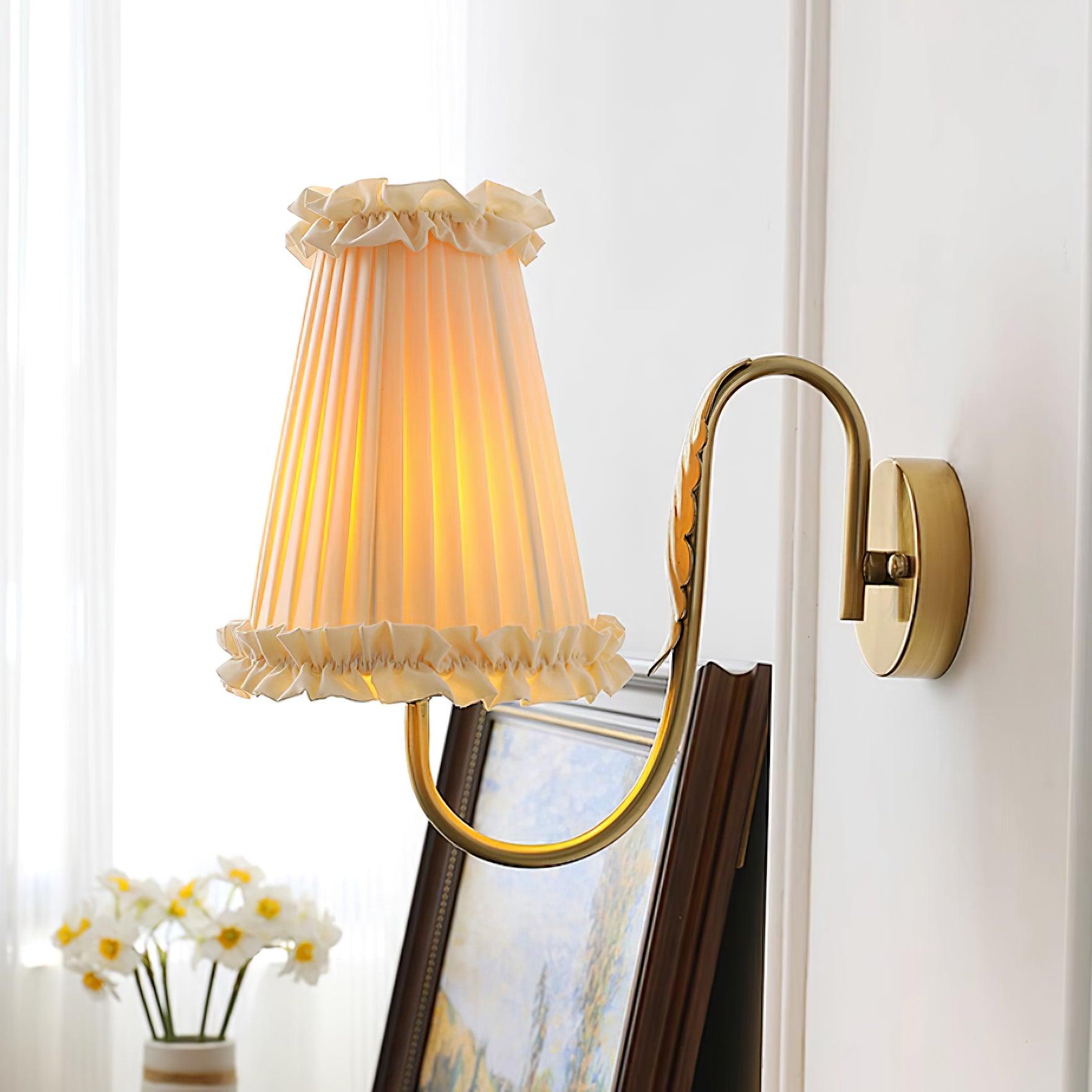 Mcveigh Refined Vintage Gold Finish Wall Lamp - Letslighting